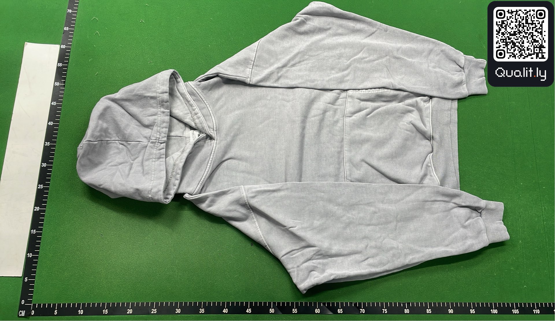 Hoodie QC photo 2 of 4