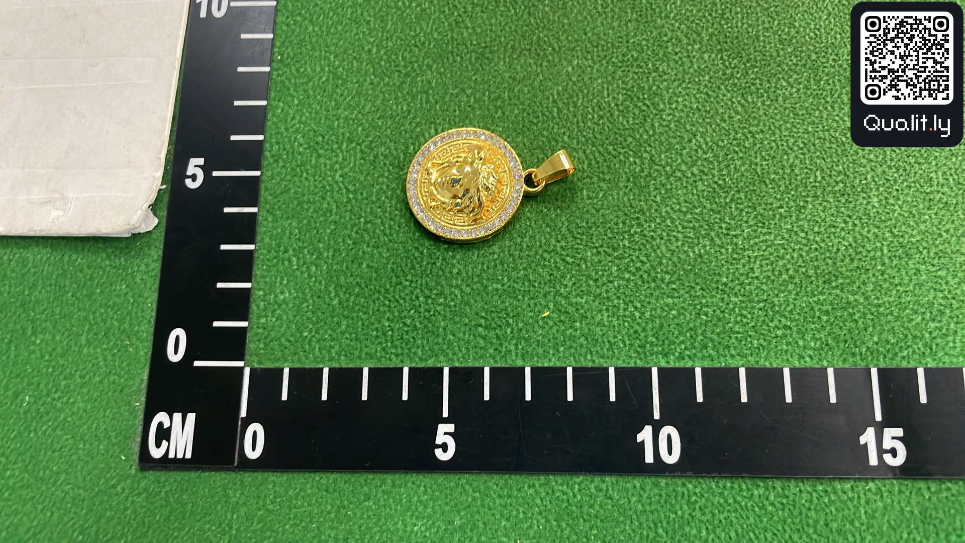 Jewelry QC photo 1 of 30