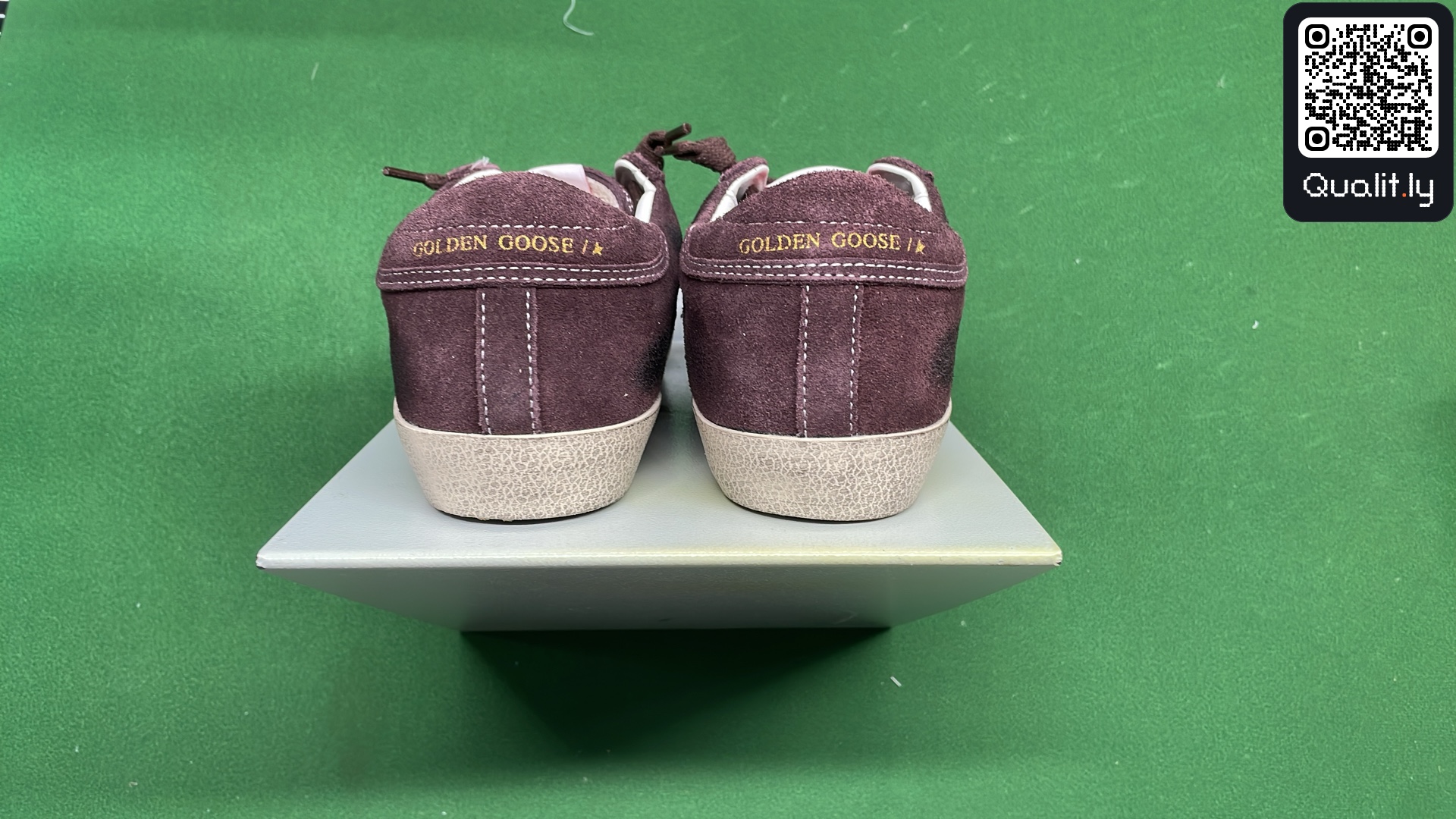 Sneakers — foto QC 3 di 16