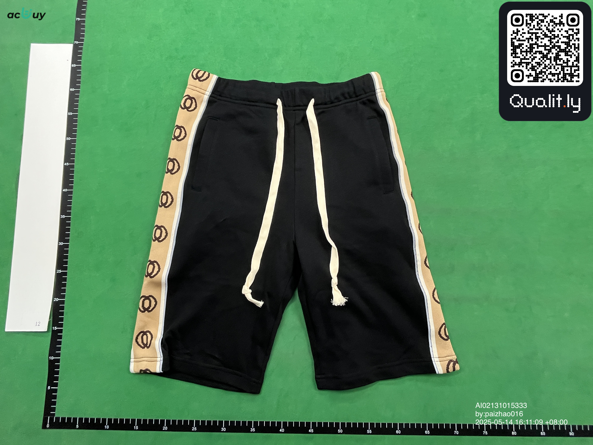 Shorts — QC-foto 3 av 4