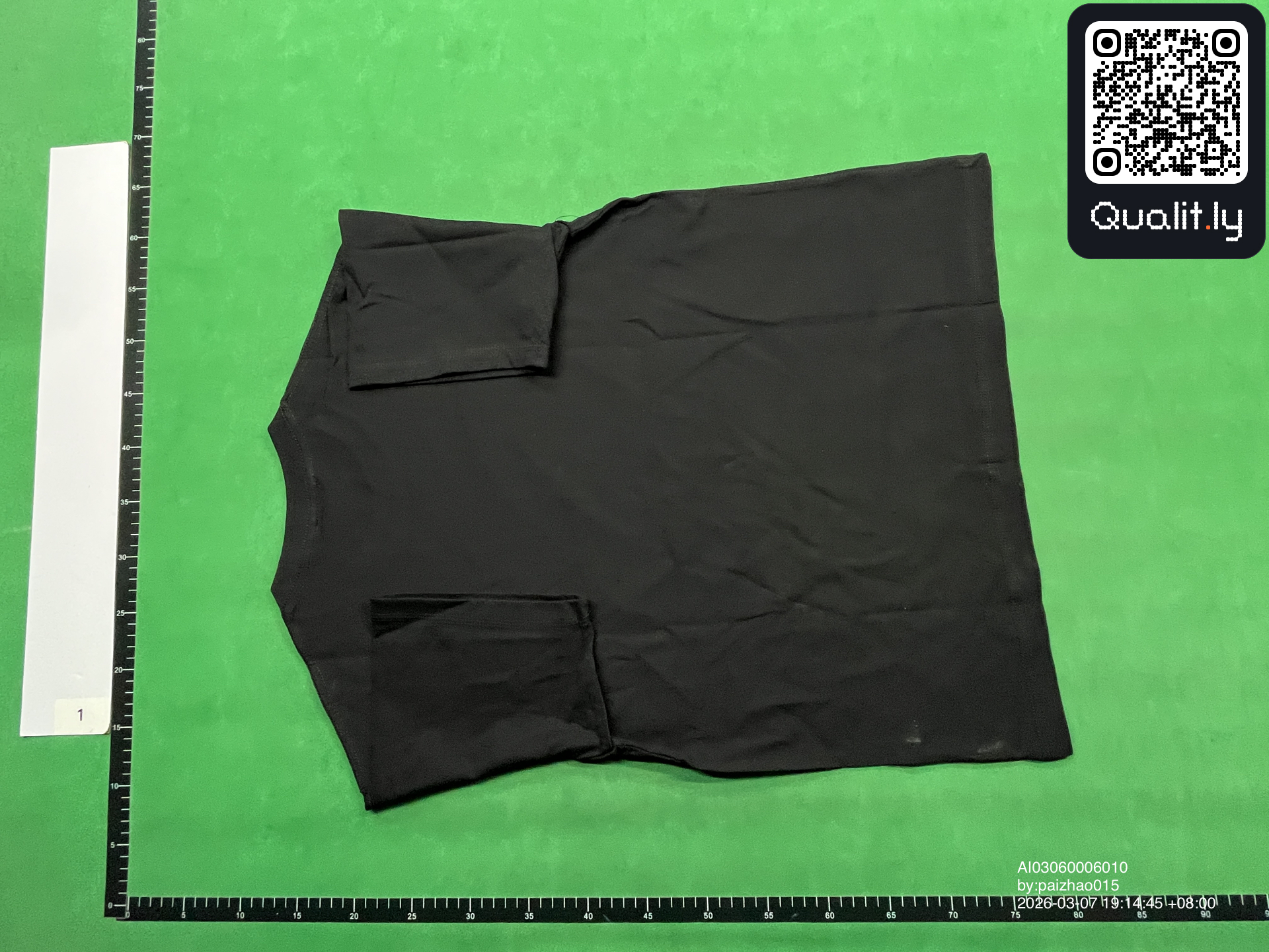 T-Shirt — QC-Foto 3 von 30