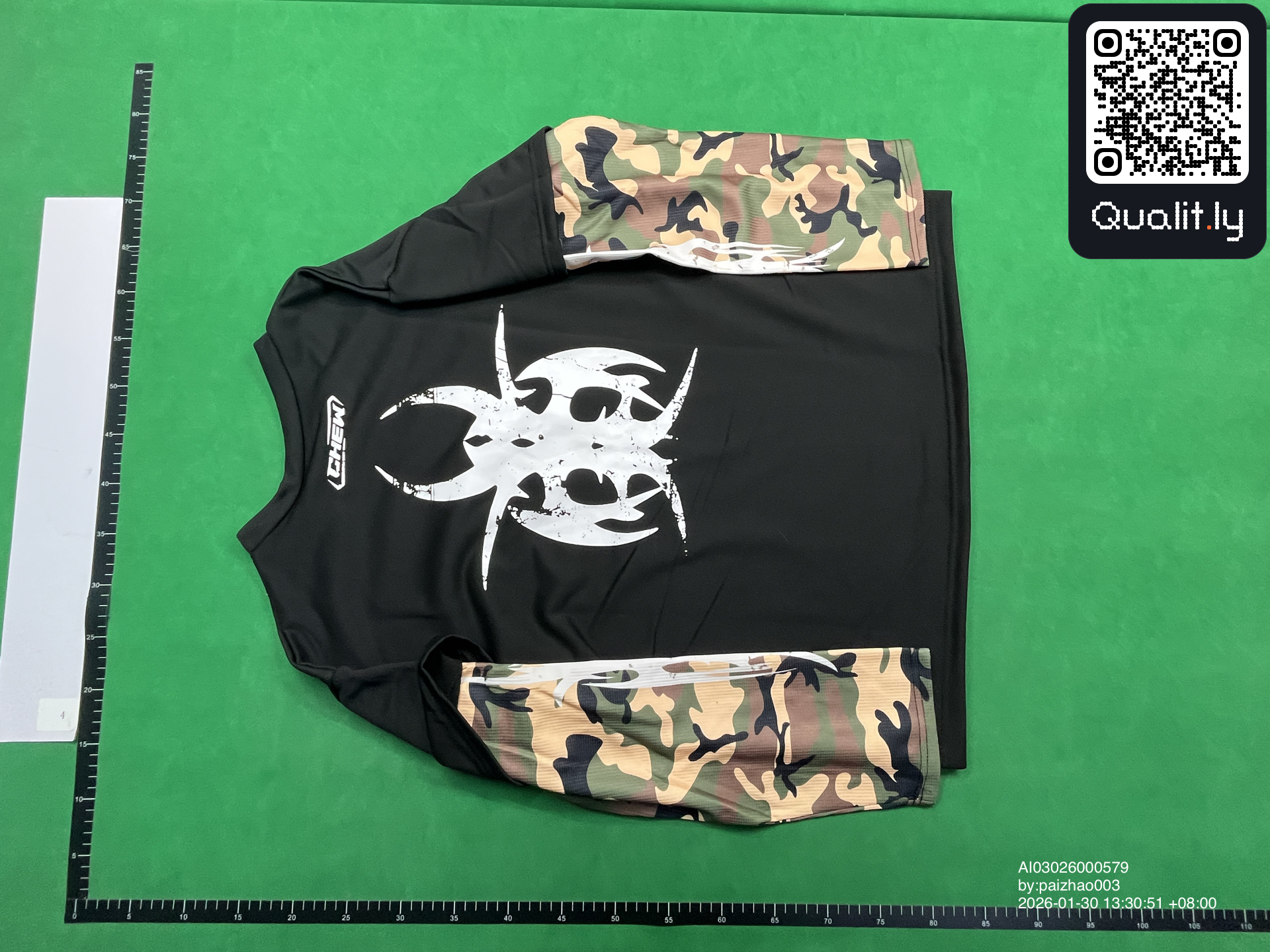 Sweatshirt QC photo 2 of 8