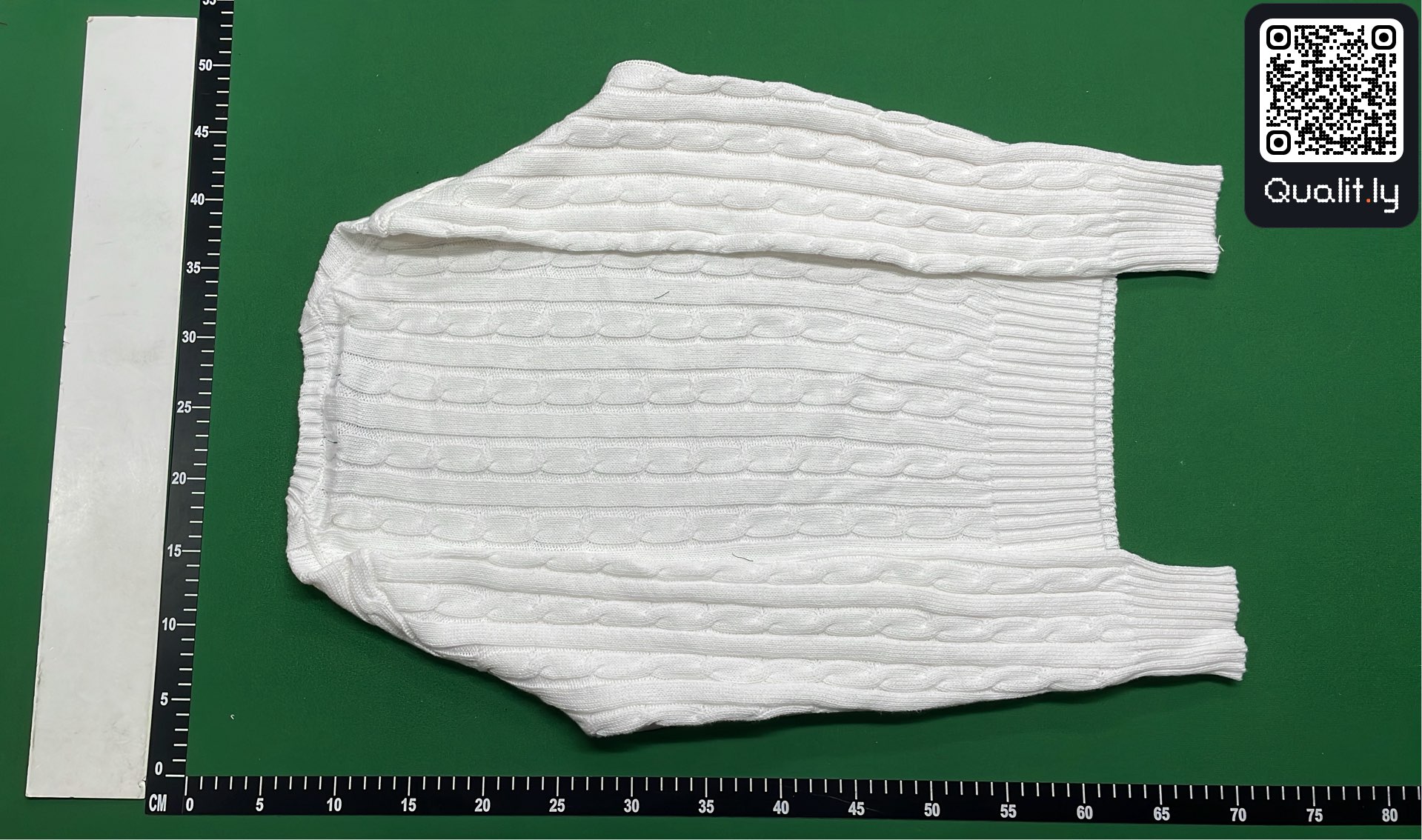 Sweter — zdjęcie QC 3 z 8