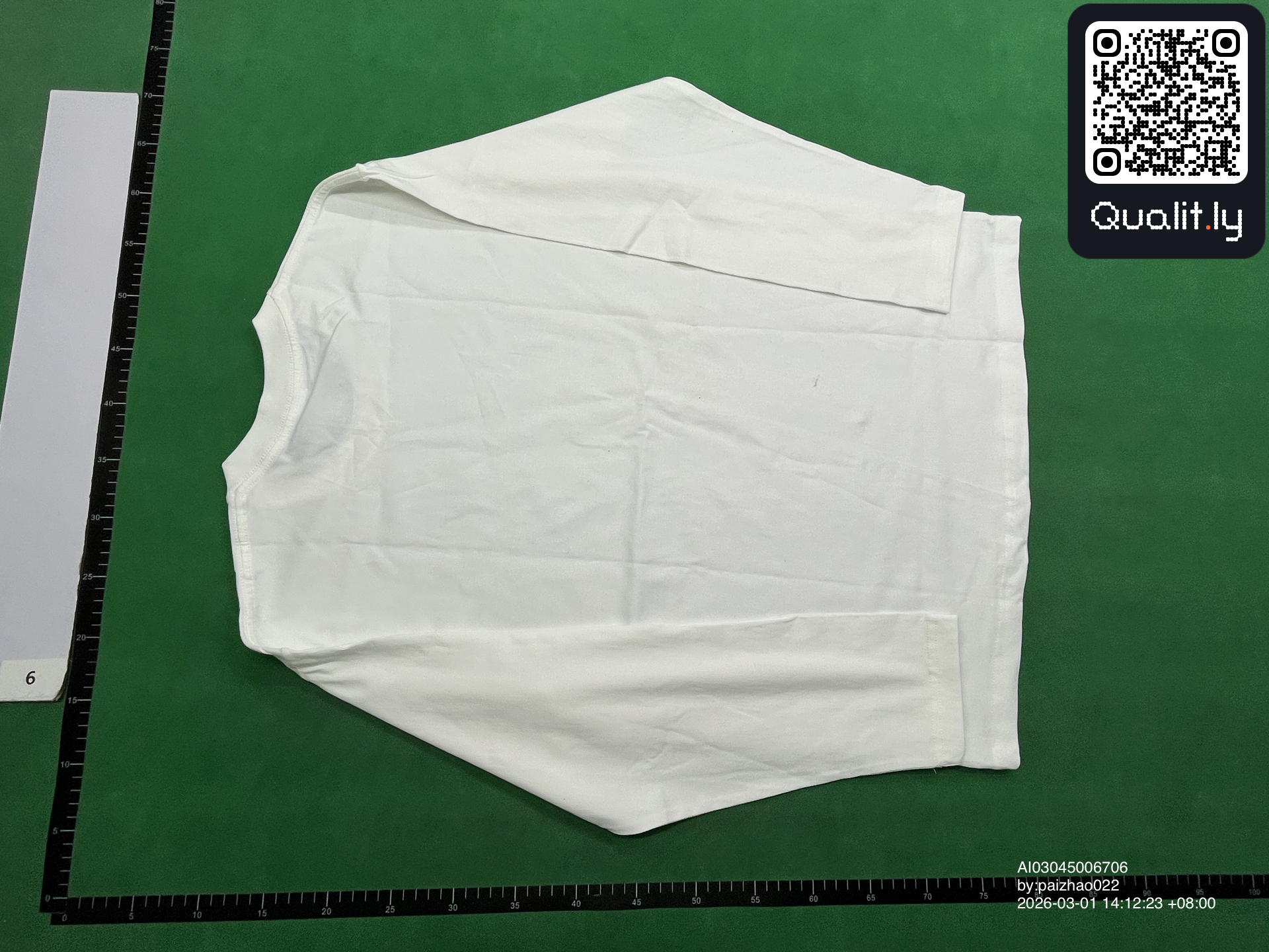 T-Shirt — QC-Foto 2 von 4