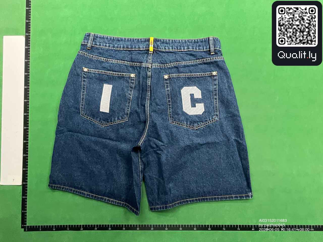 Pantalón corto — foto QC 2 de 30