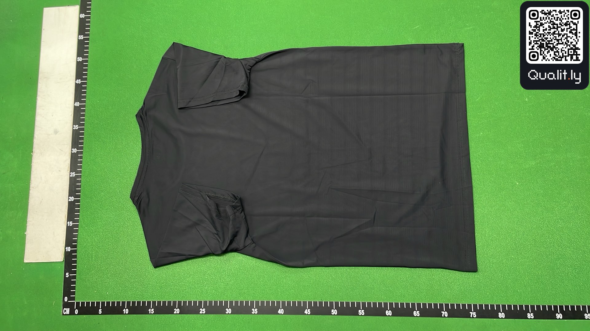 T-shirt — foto QC 3 di 4