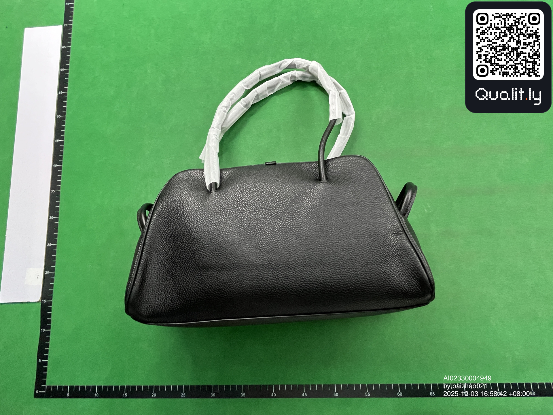 包 QC 照片 2 / 3