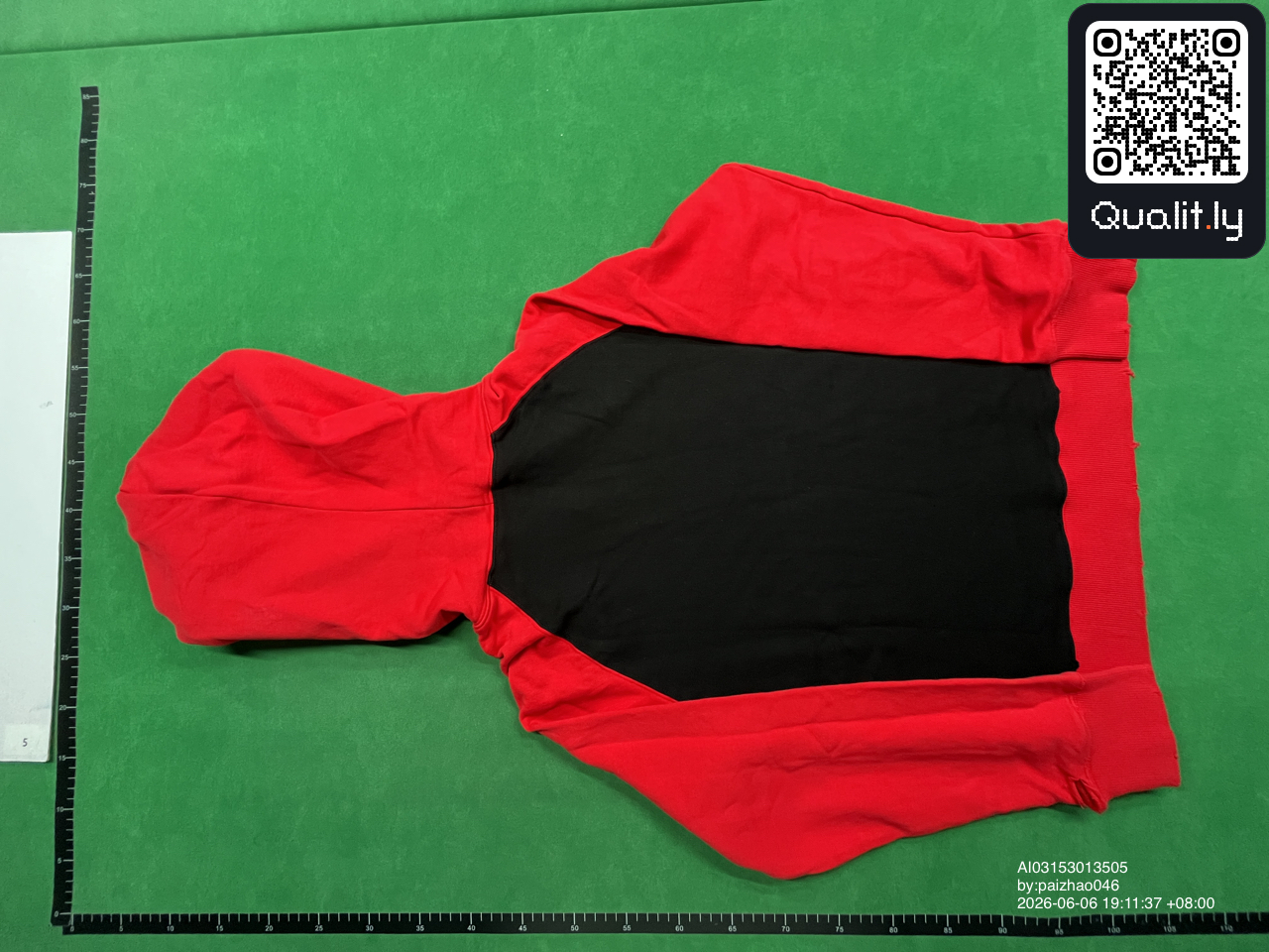 Hoodie QC photo 2 of 22