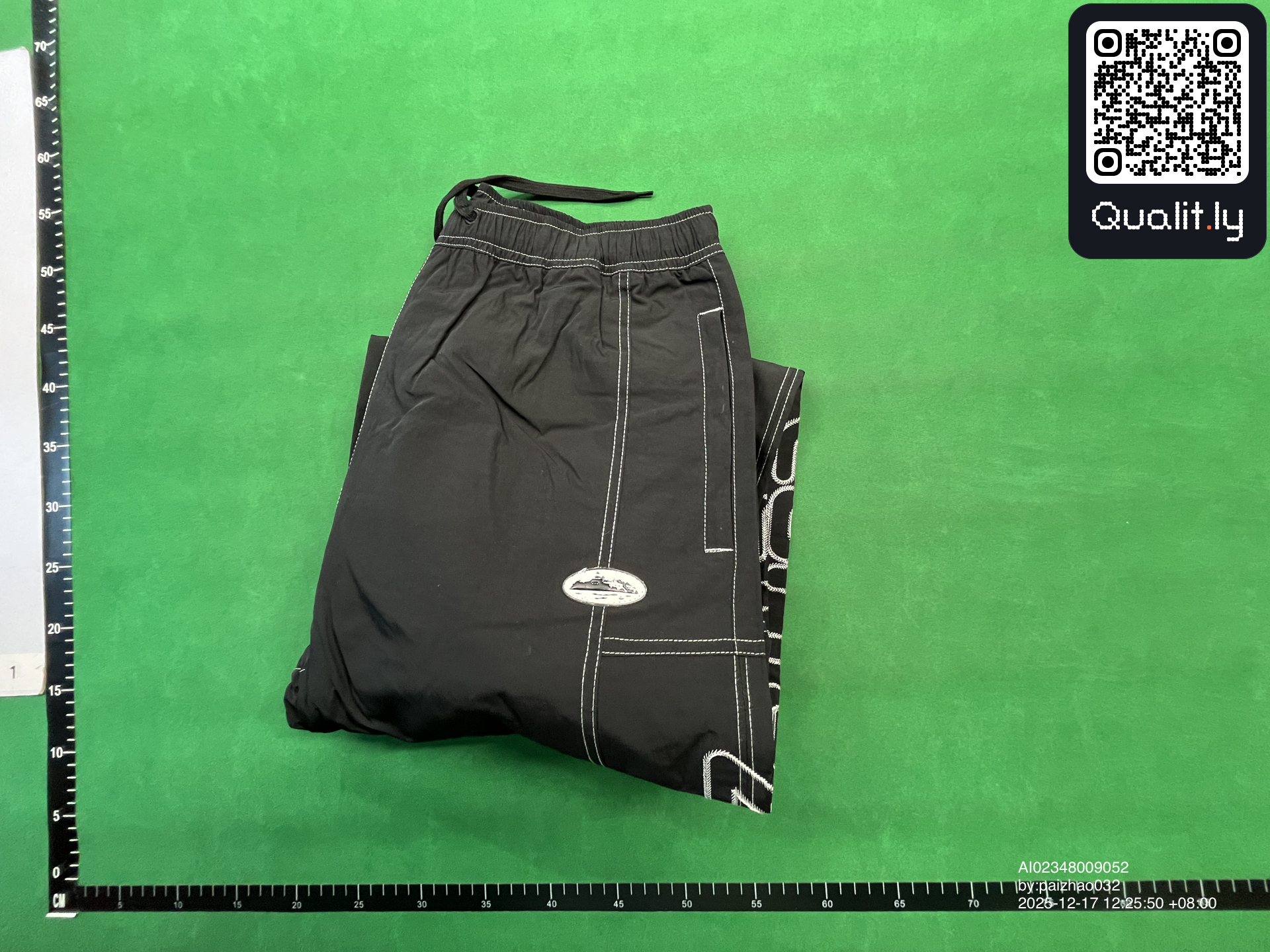 Tracksuit QC photo 1 of 18