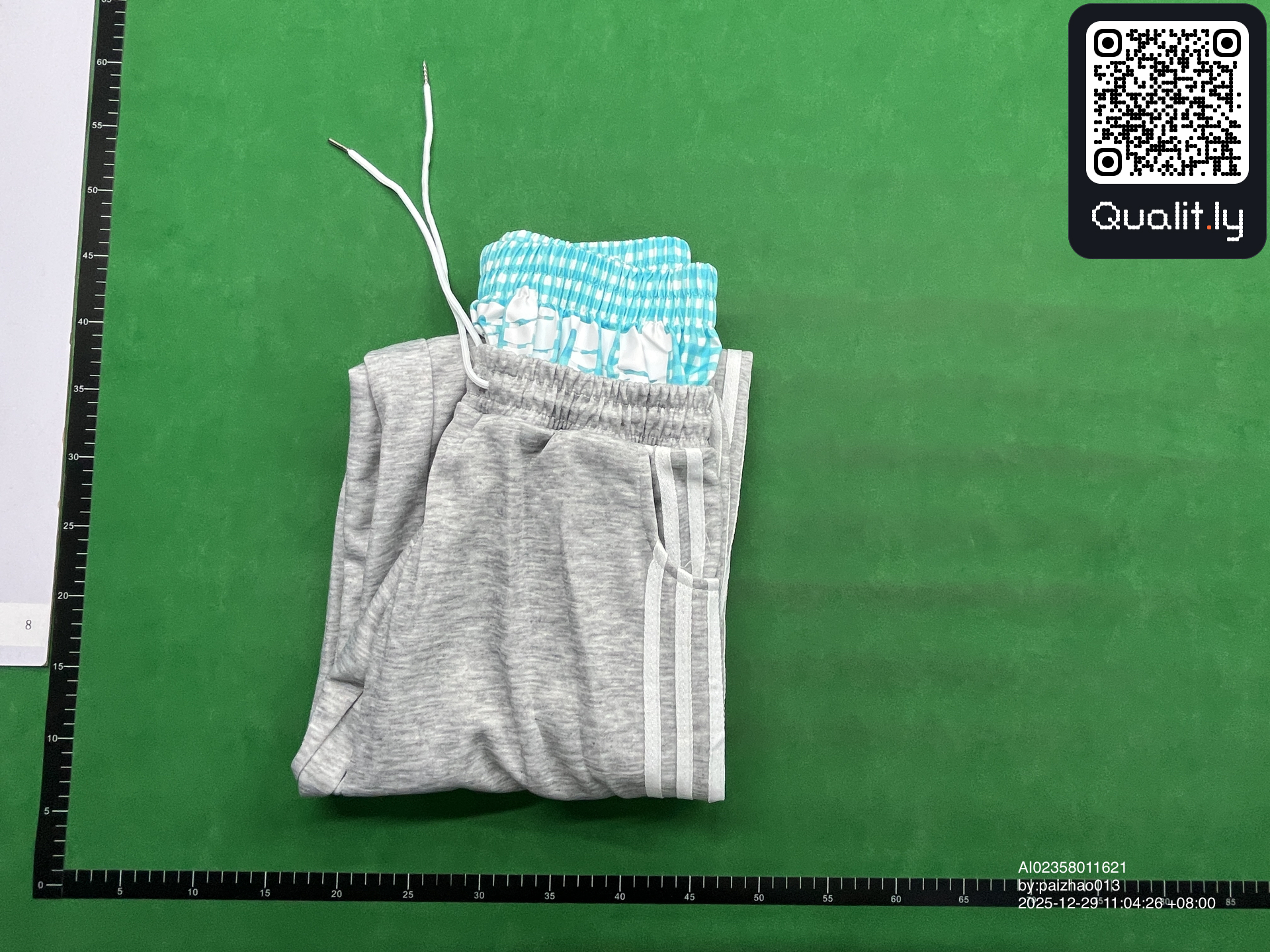 Pants QC photo 1 of 4