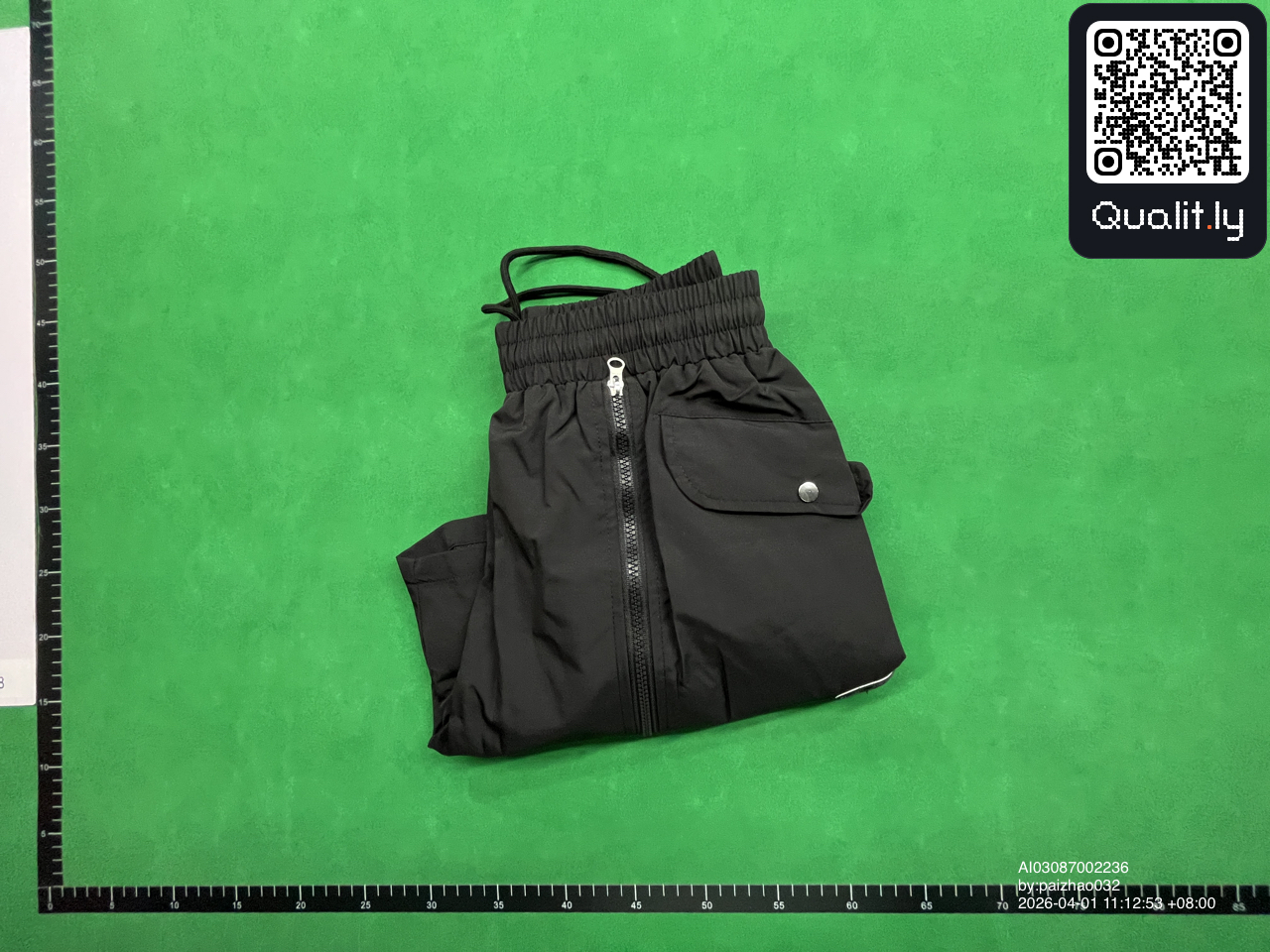 长裤 QC 照片 1 / 10