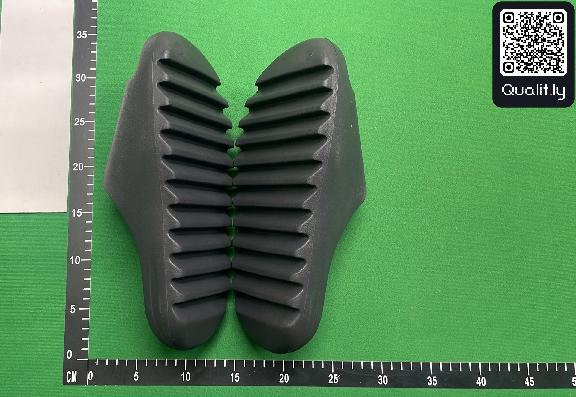 拖鞋 QC 照片 3 / 46