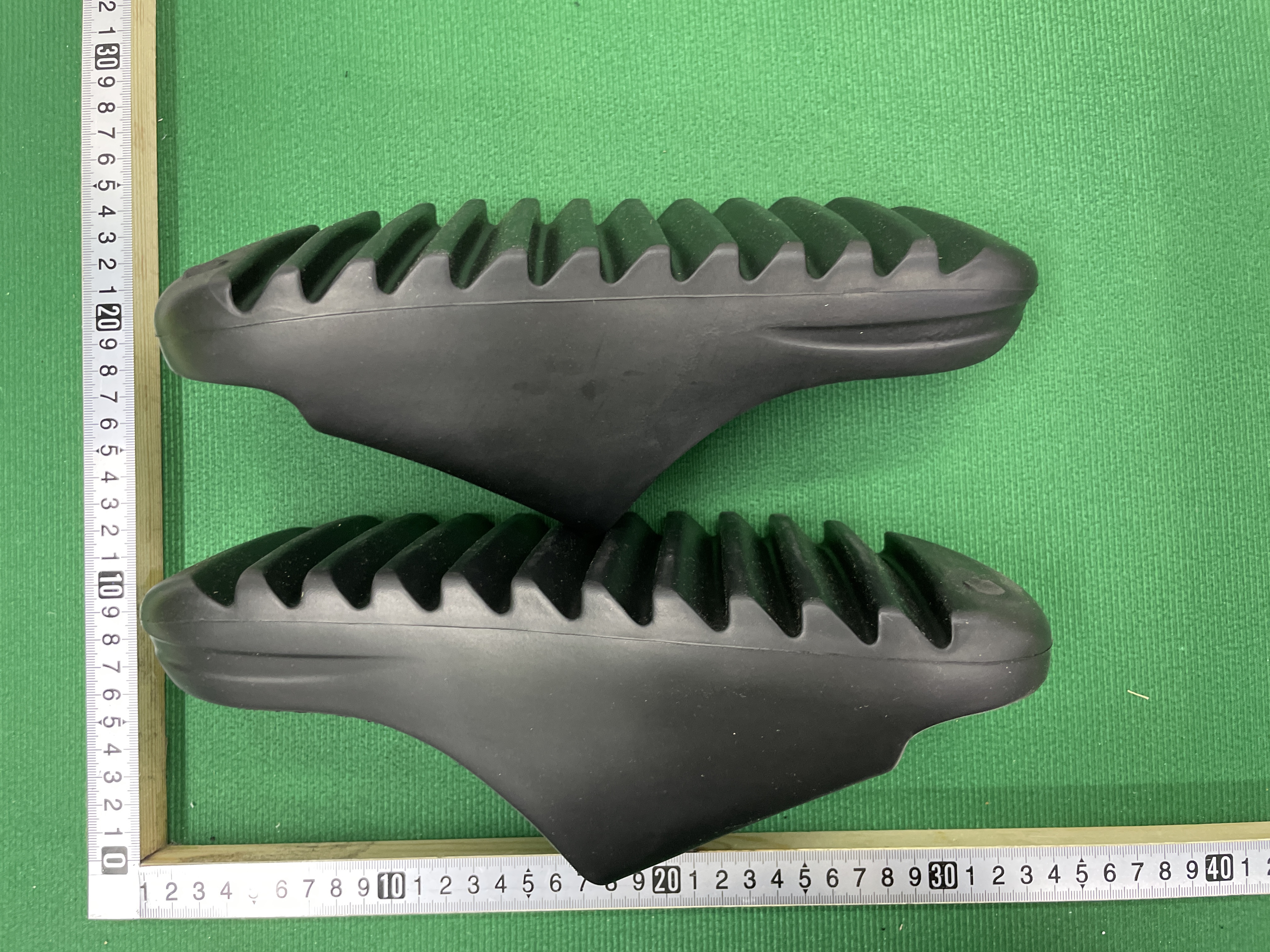 拖鞋 QC 照片 2 / 83