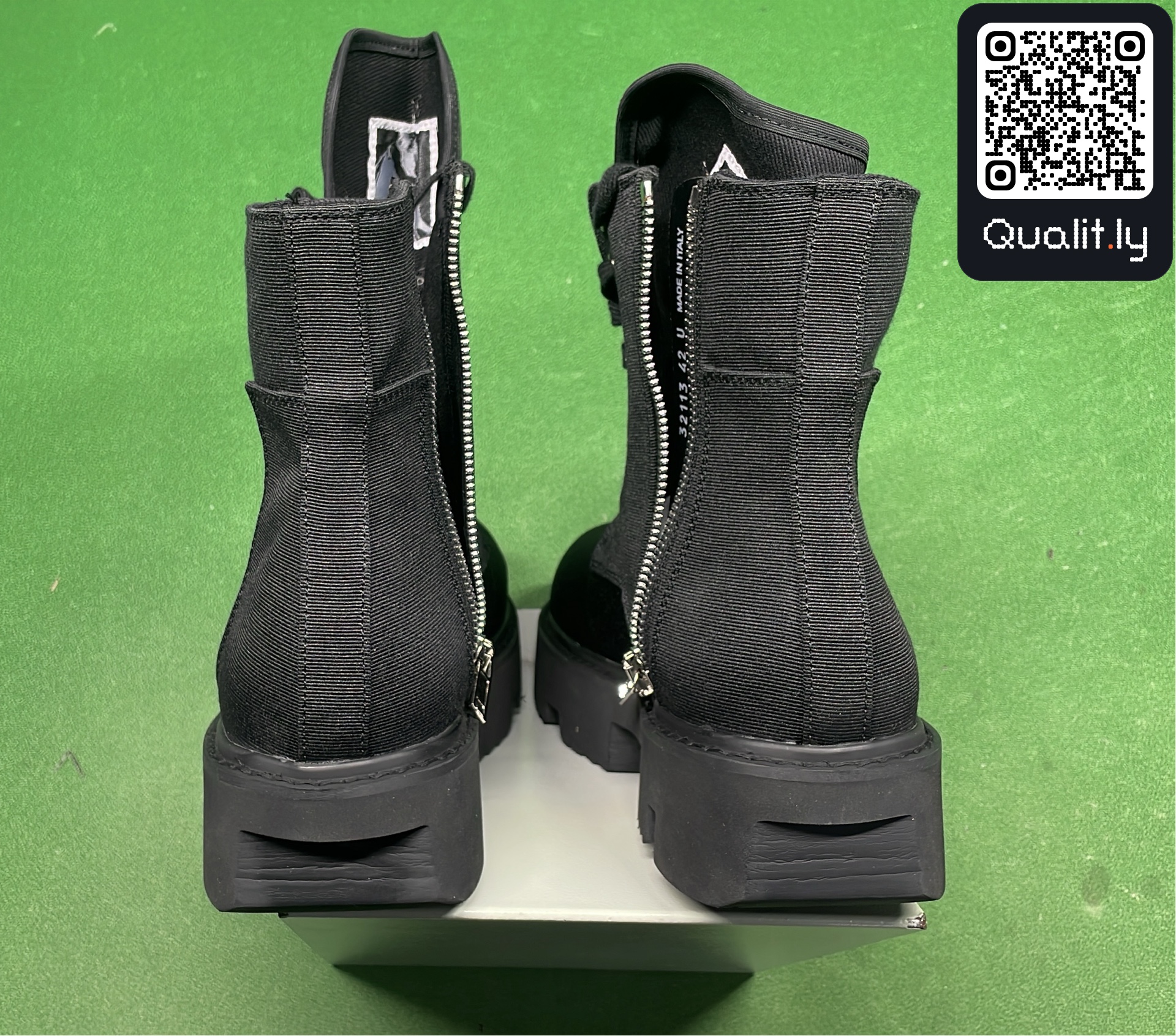 Botas — foto QC 3 de 16