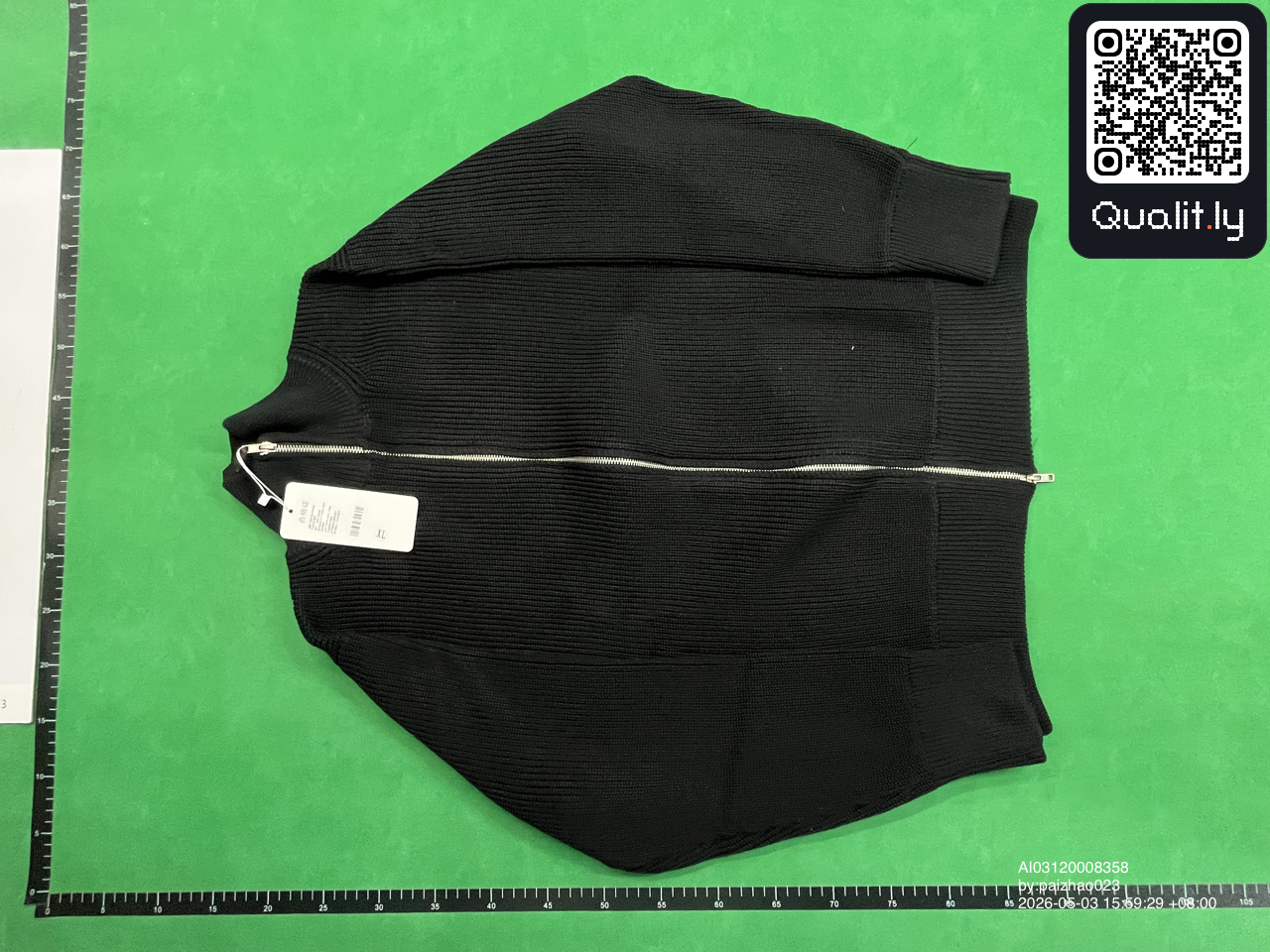 夹克 QC 照片 3 / 32