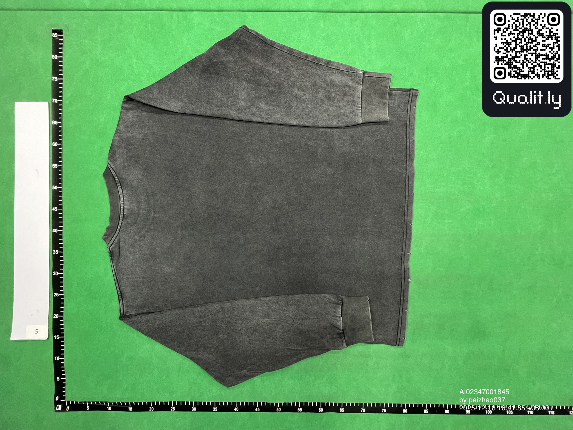 T-shirt — QC-foto 2 av 4
