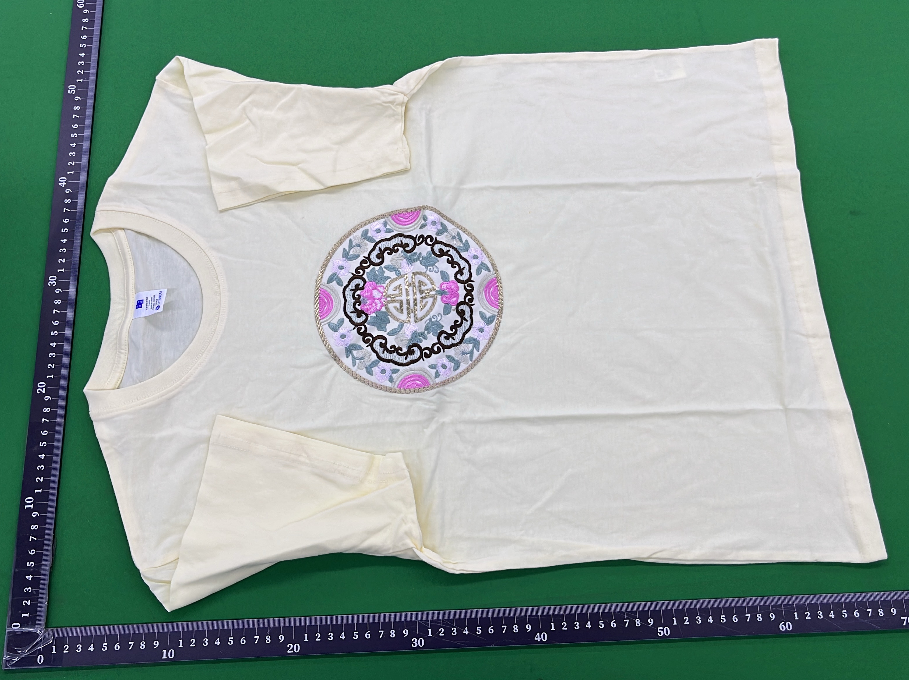 T-shirt — QC-foto 3 av 4