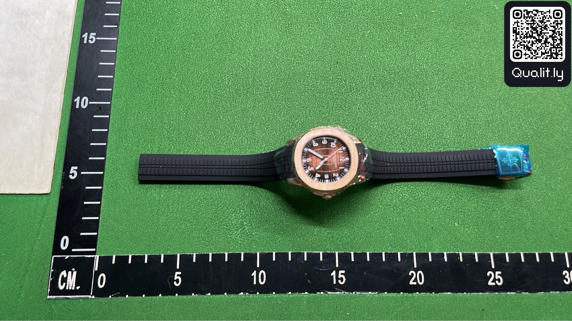 Horloge — QC-foto 1 van 3