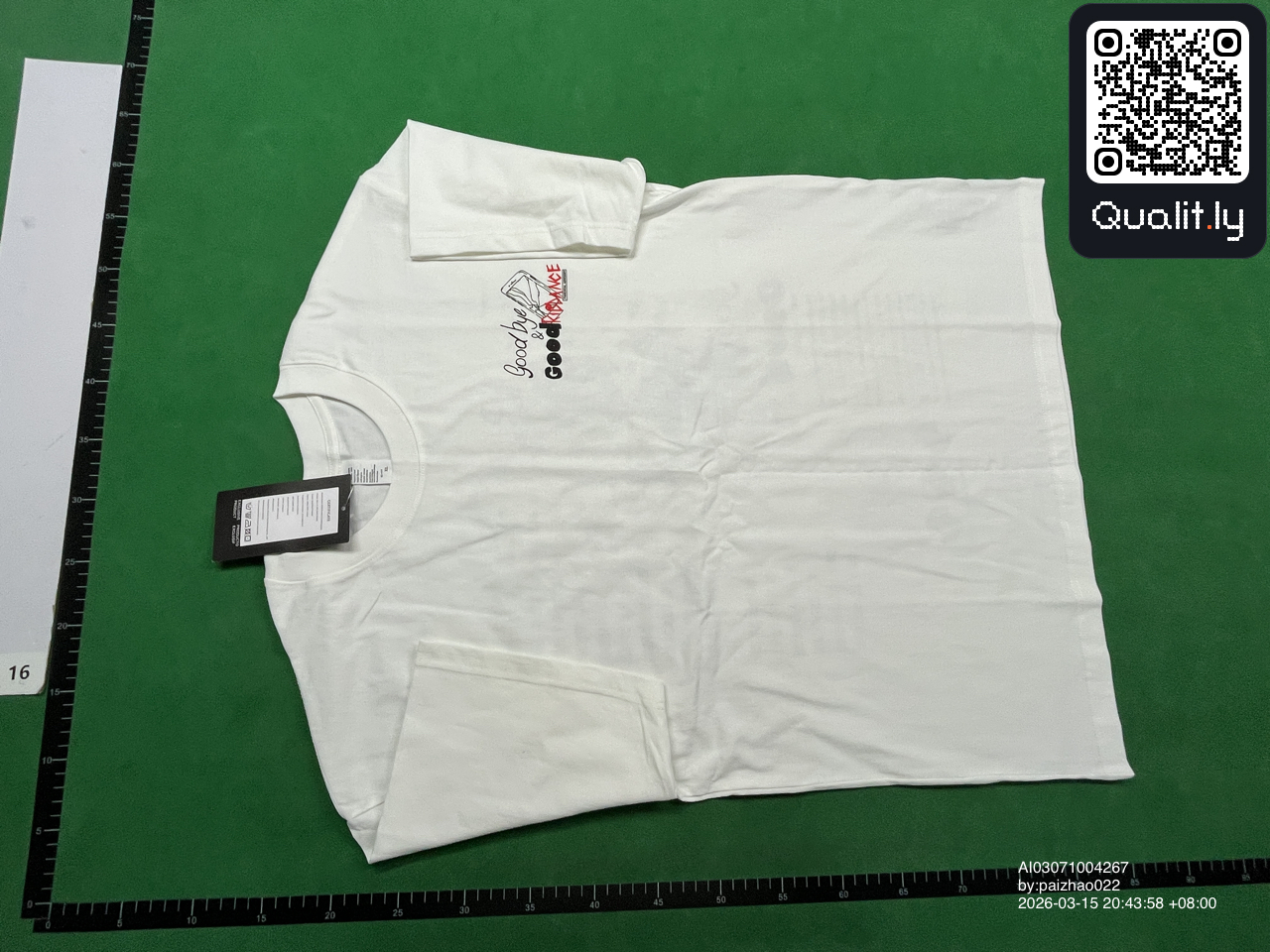 T-shirt — foto QC 3 di 54