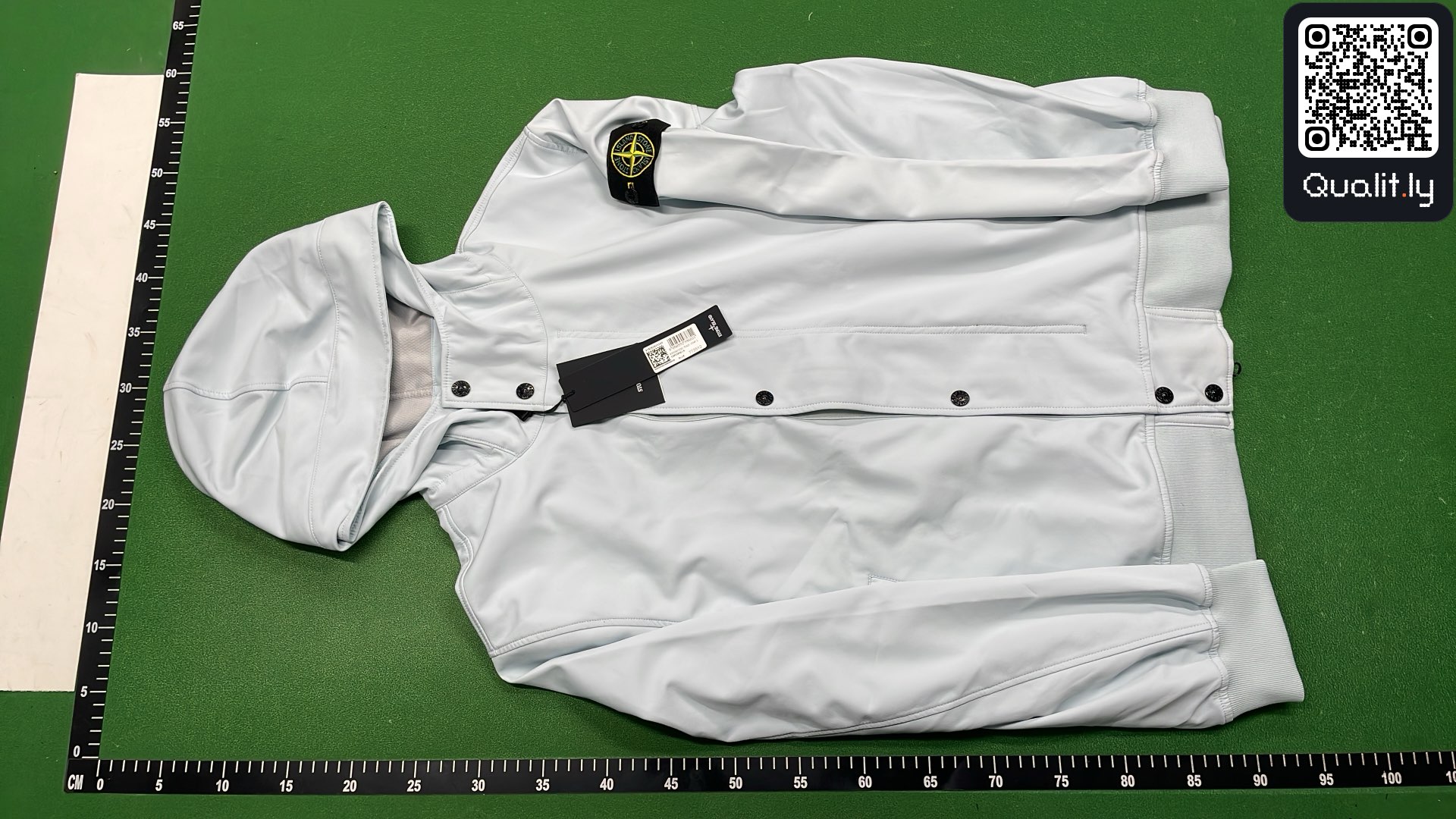Jacket QC photo 2 of 34