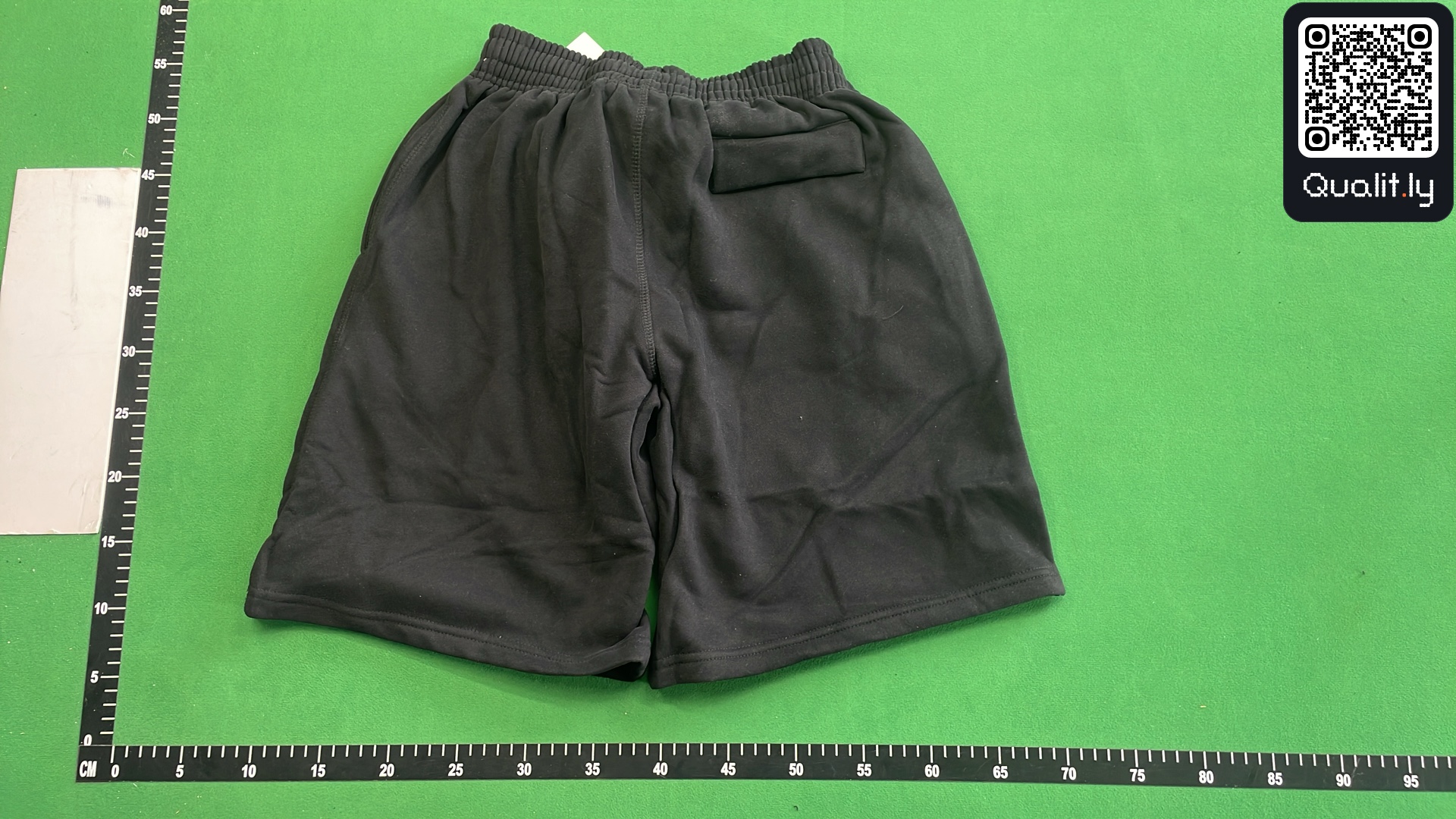 Shorts QC photo 3 of 40