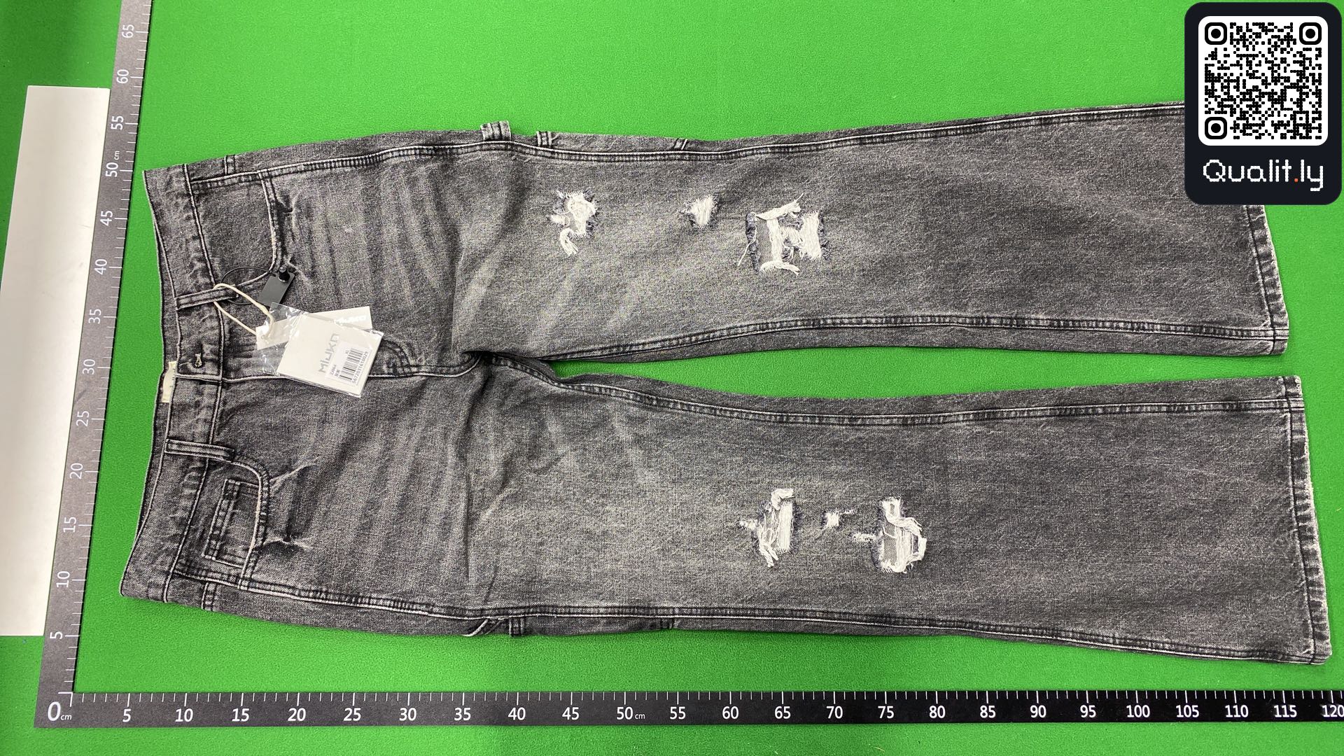 Jeans QC photo 2 of 15