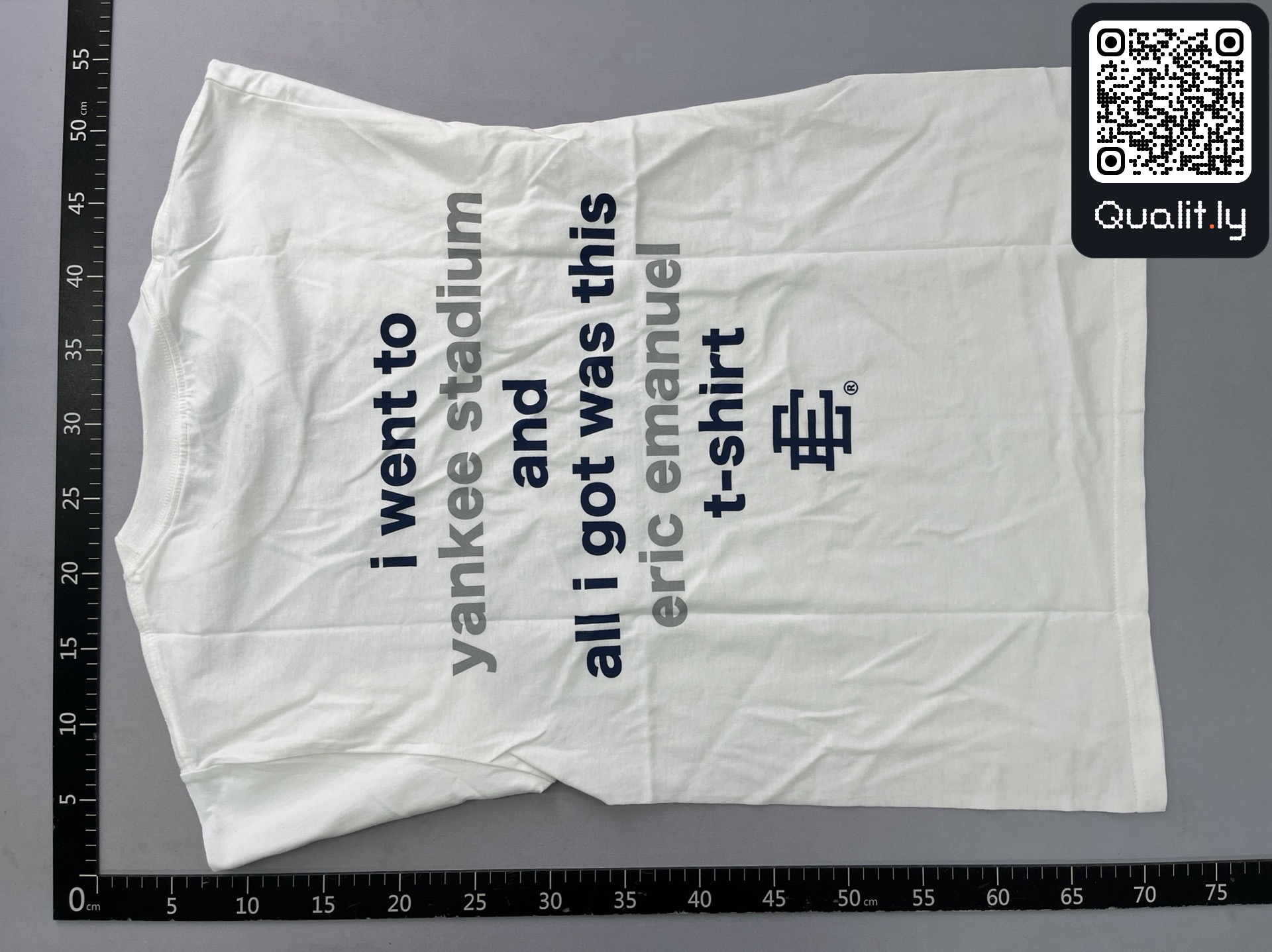 T-shirt — foto QC 2 di 131