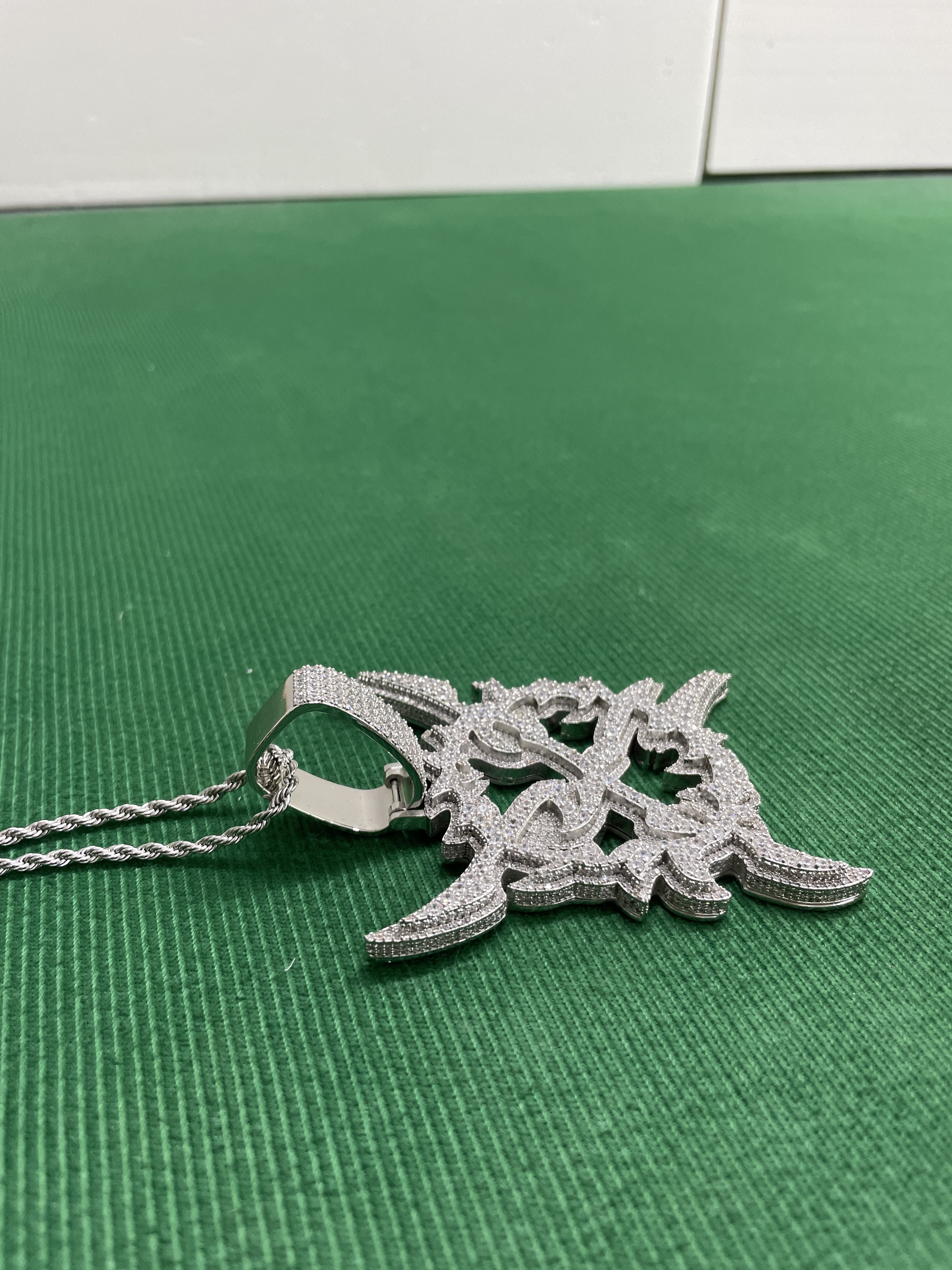 Jewelry QC photo 3 of 37