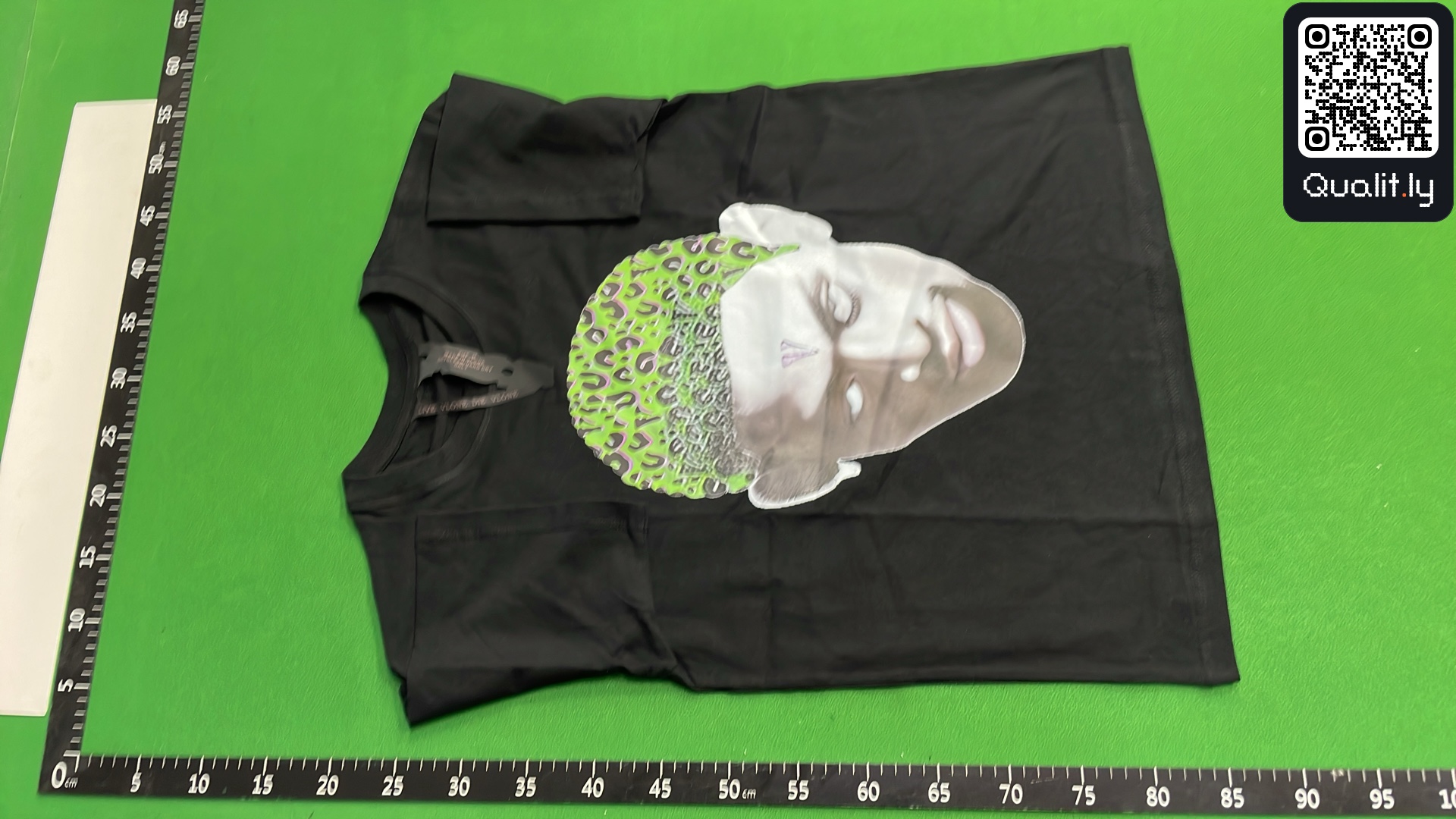 T-shirt — foto QC 2 di 16