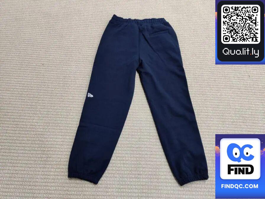 Tracksuit QC photo 2 of 20