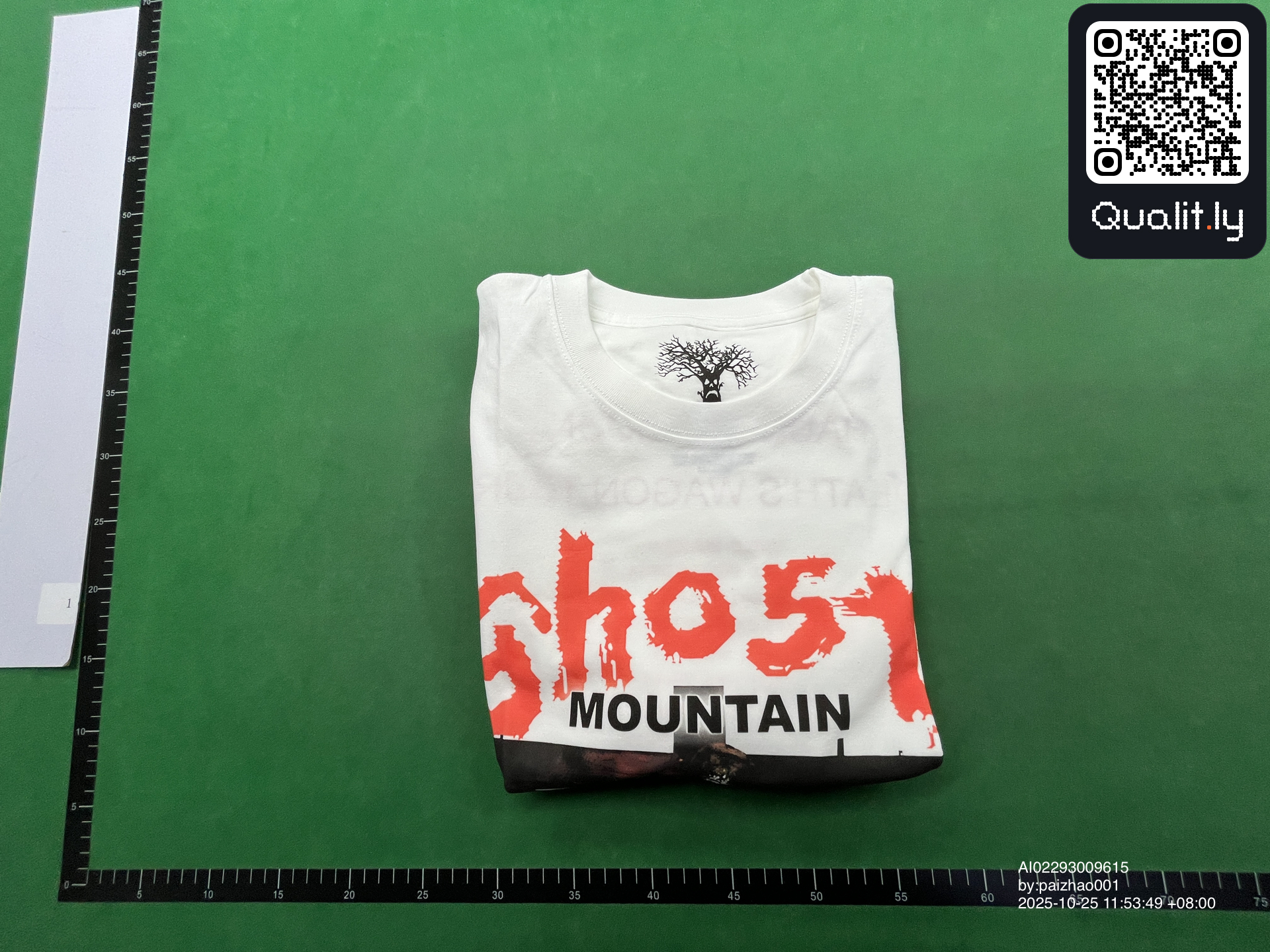 Tricou — fotografie QC 1 din 4