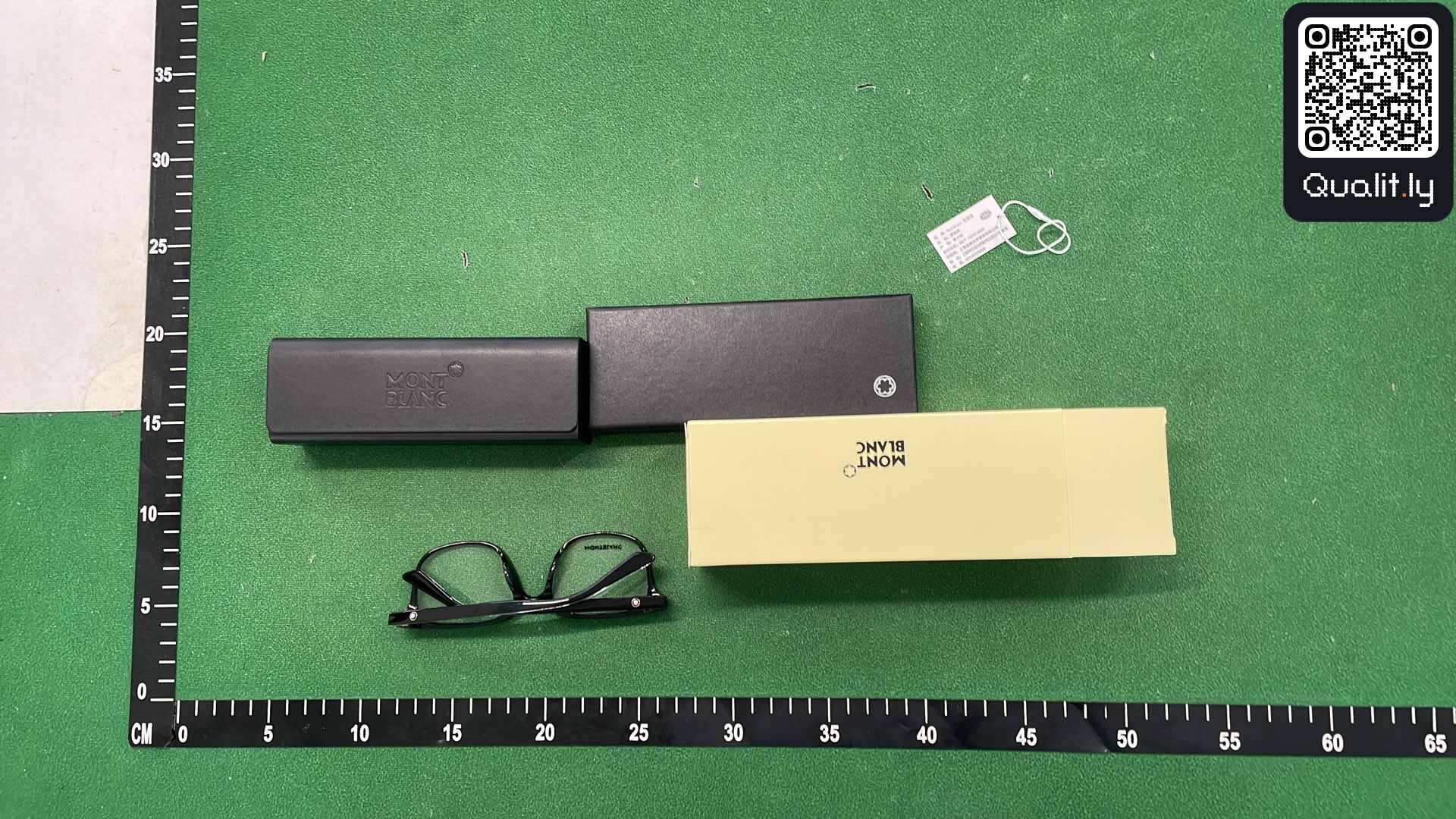 Sunglasses QC photo 3 of 3