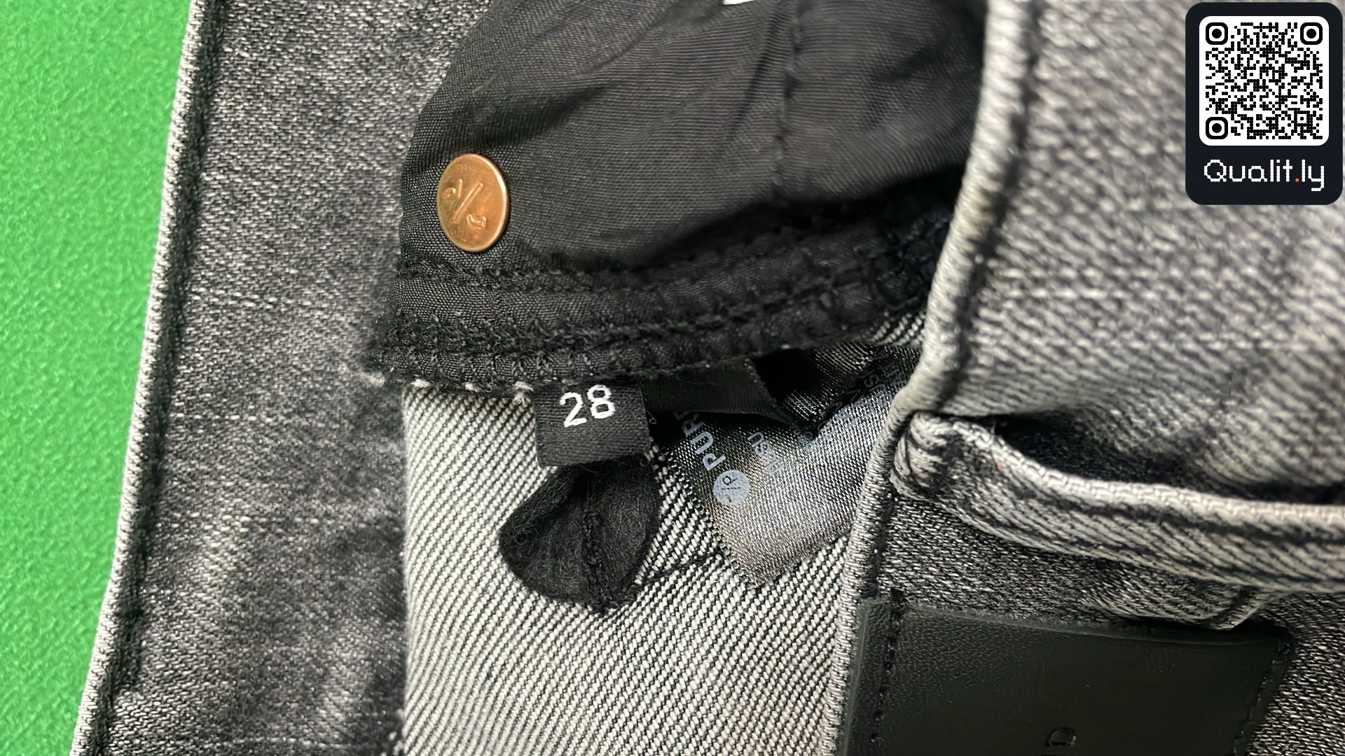 Jeans QC photo 1 of 4