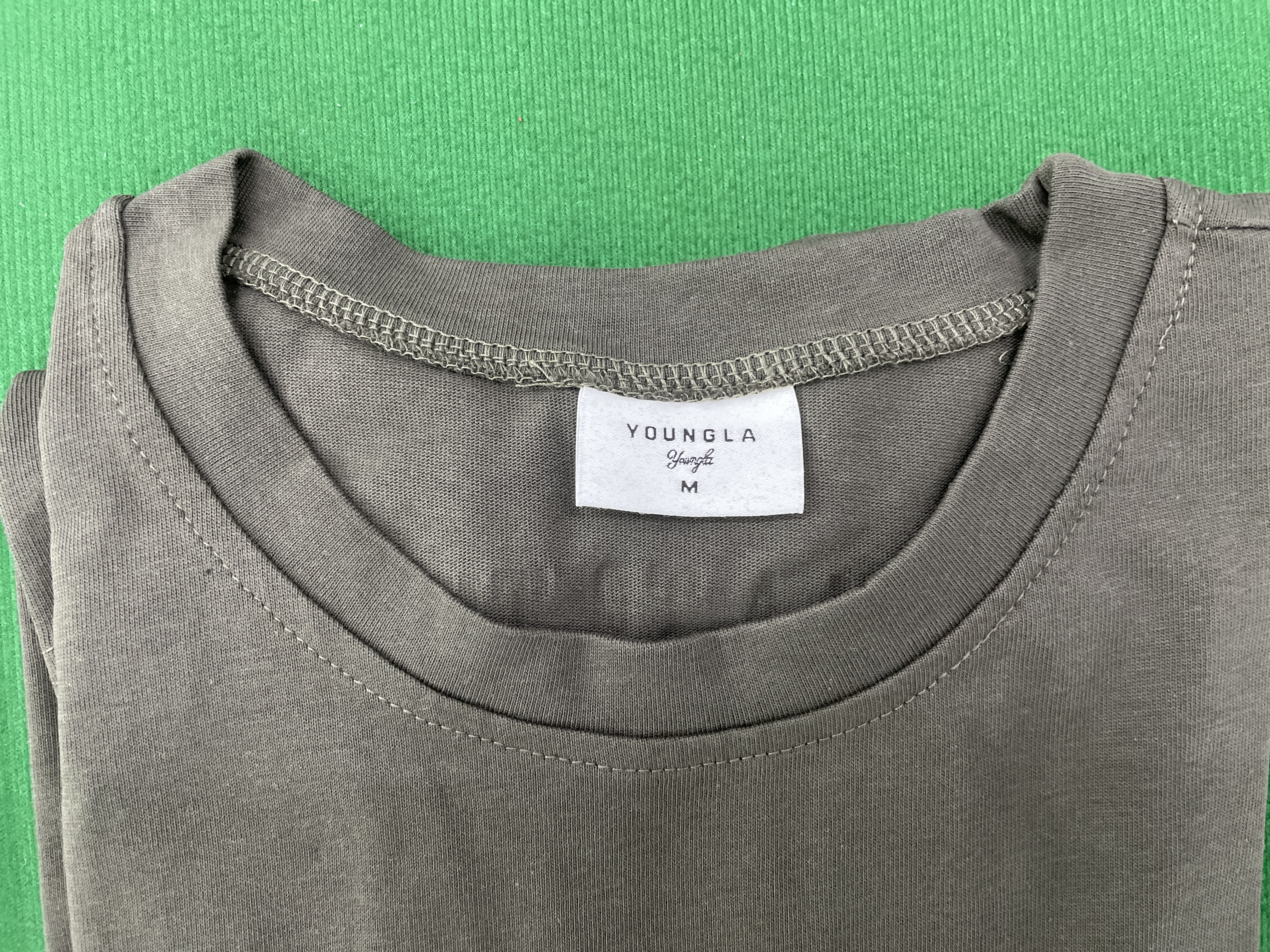 T-shirt — foto QC 2 di 27