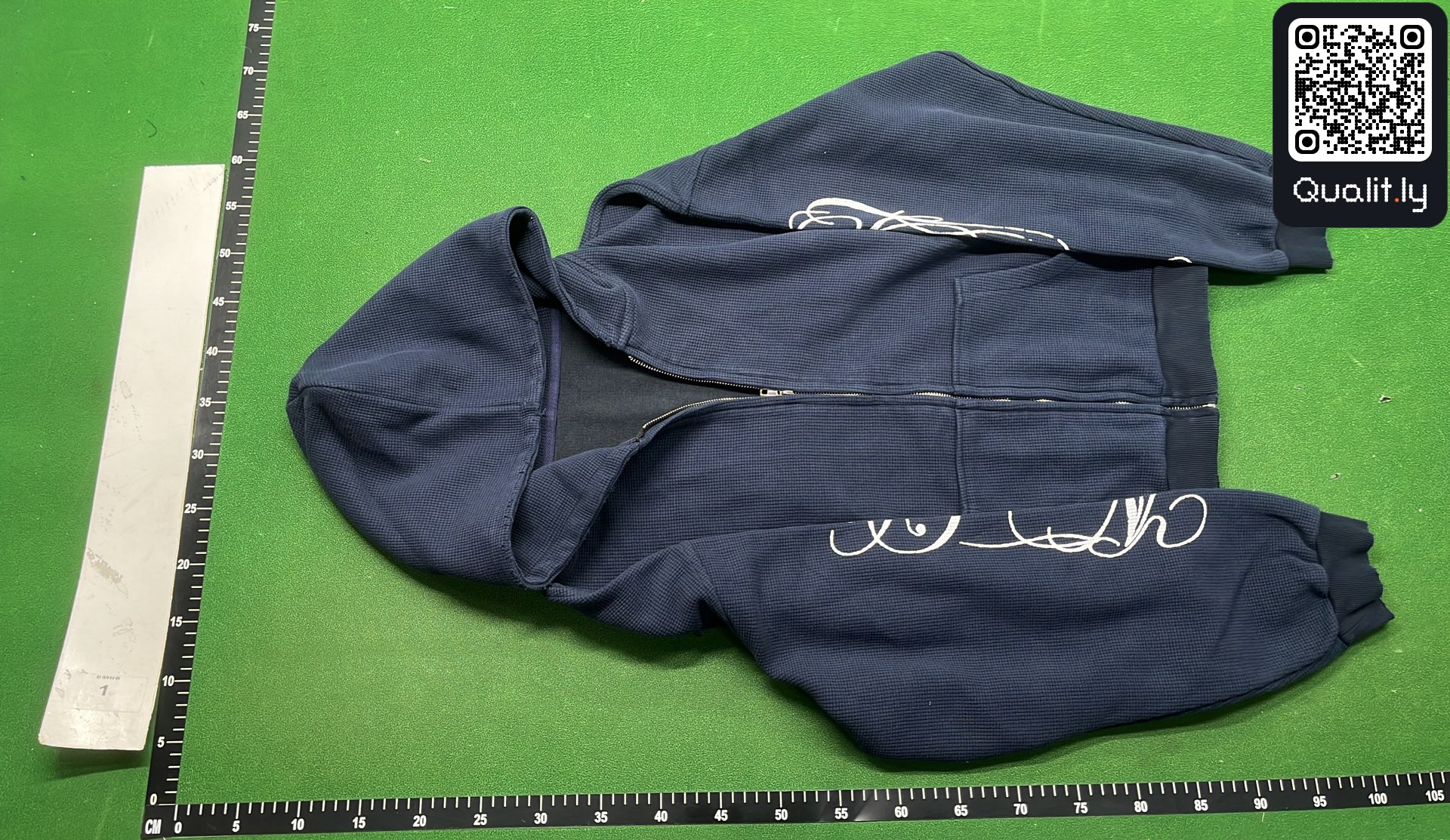 Hoodie — QC-foto 2 av 47