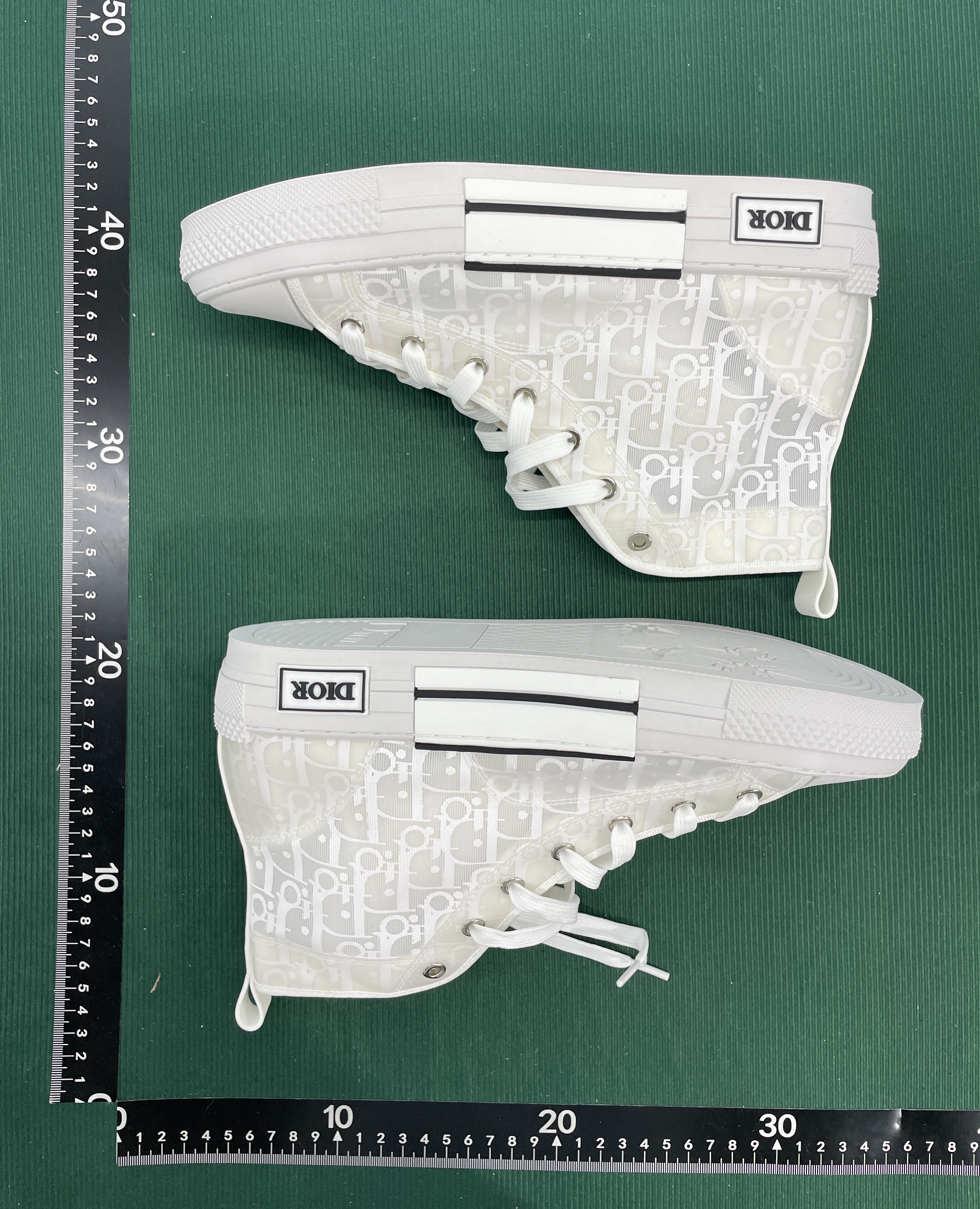 Sneaker — QC-Foto 2 von 105