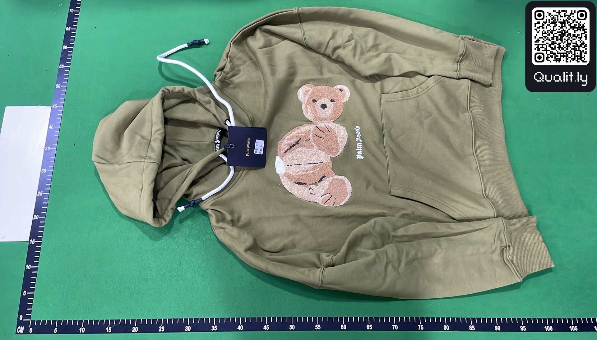 Hoodie QC photo 2 of 16