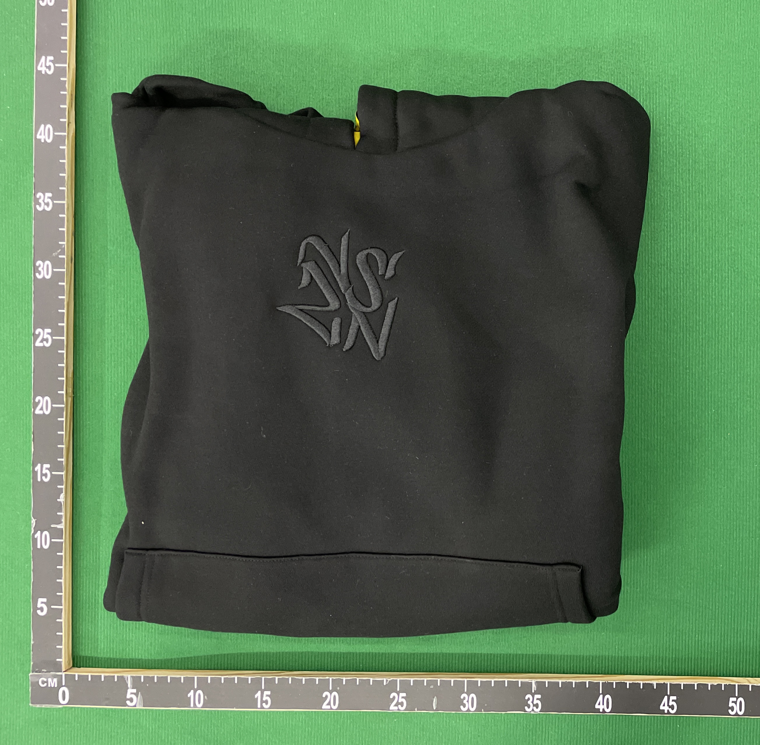 Sweatshirt QC photo 2 of 25
