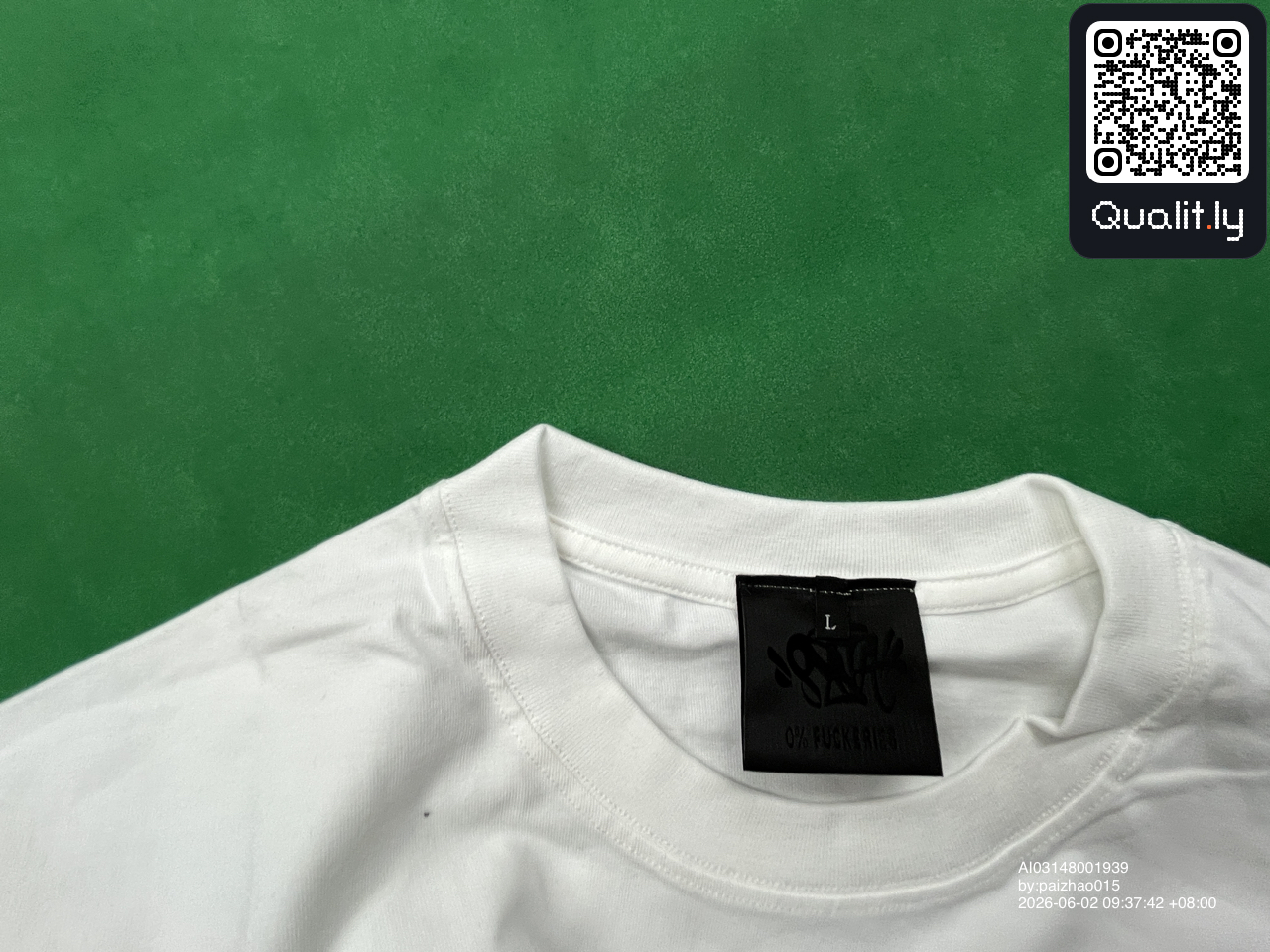 T-shirt — foto QC 2 di 34
