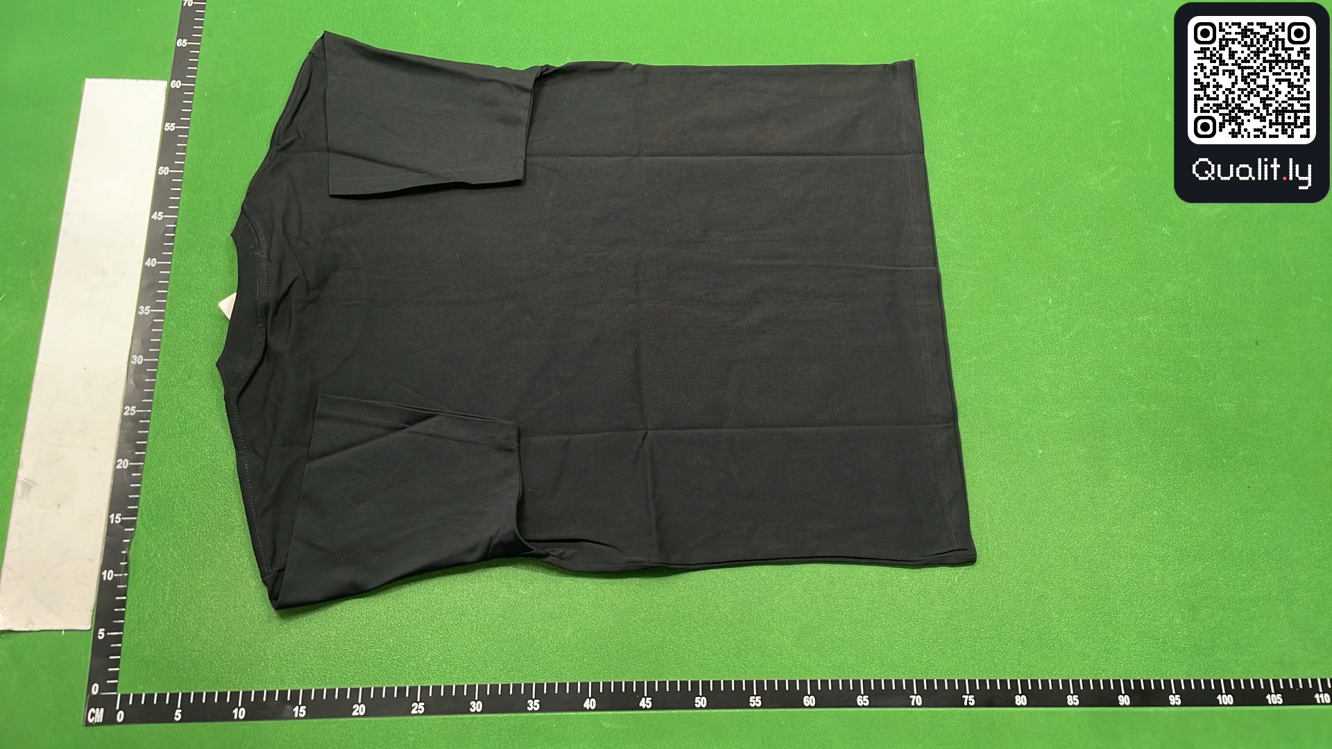T-Shirt — QC-Foto 3 von 4
