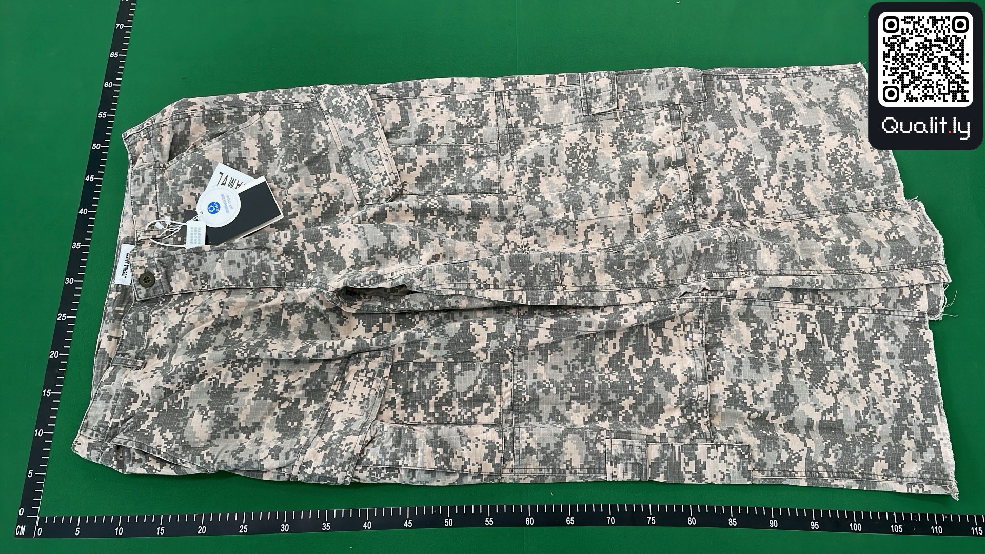 Pants QC photo 2 of 46