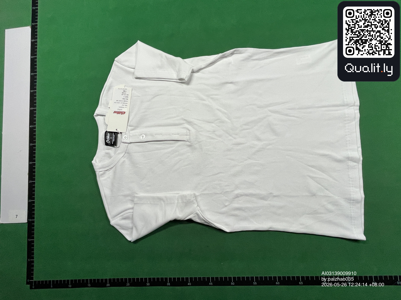 T-Shirt — QC-Foto 3 von 4