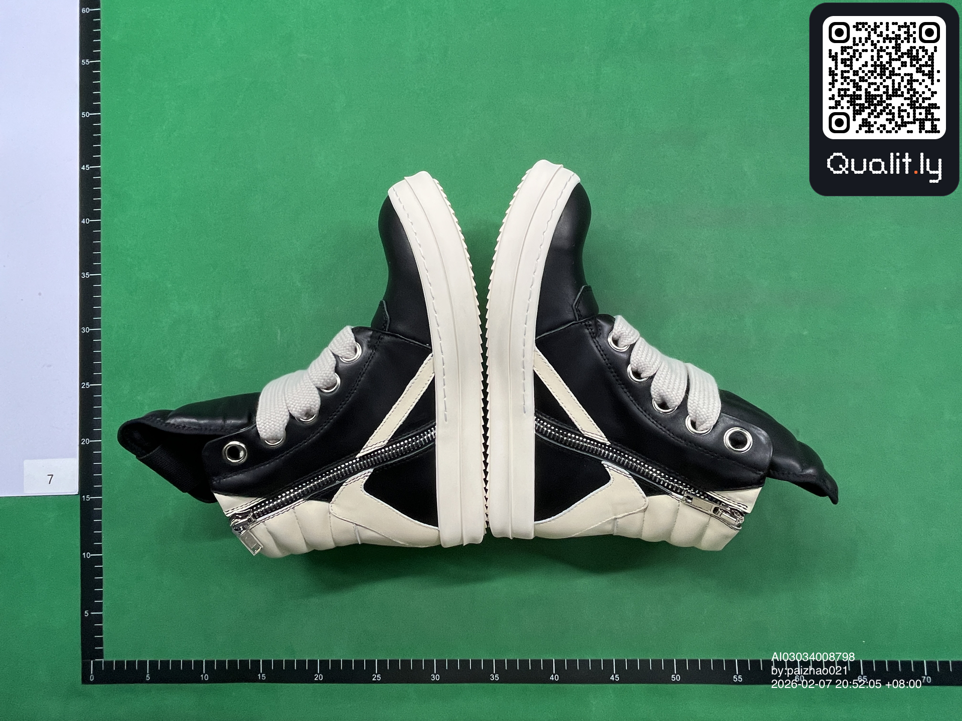 靴子 QC 照片 3 / 10