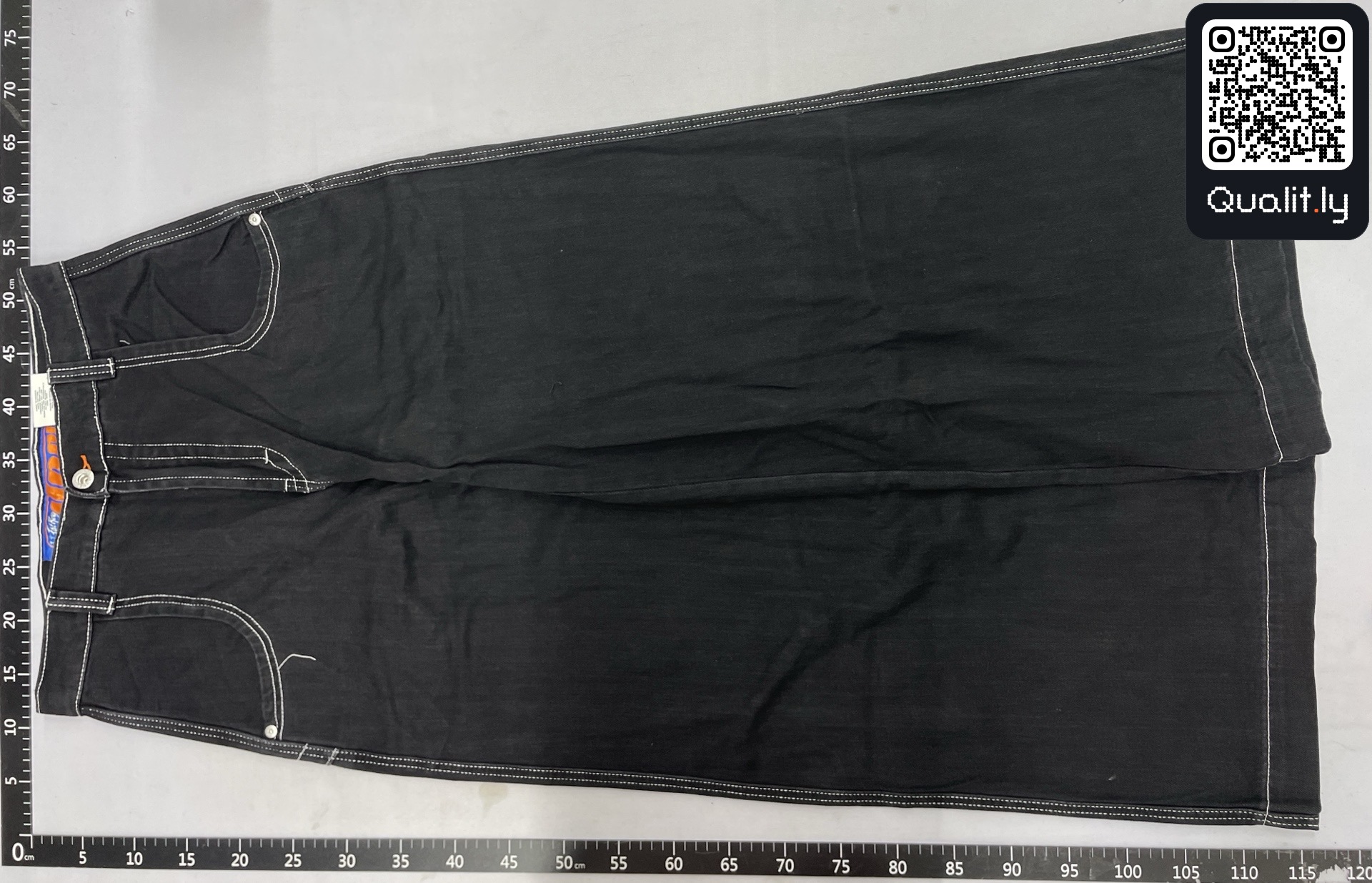 Jeans QC photo 3 of 57
