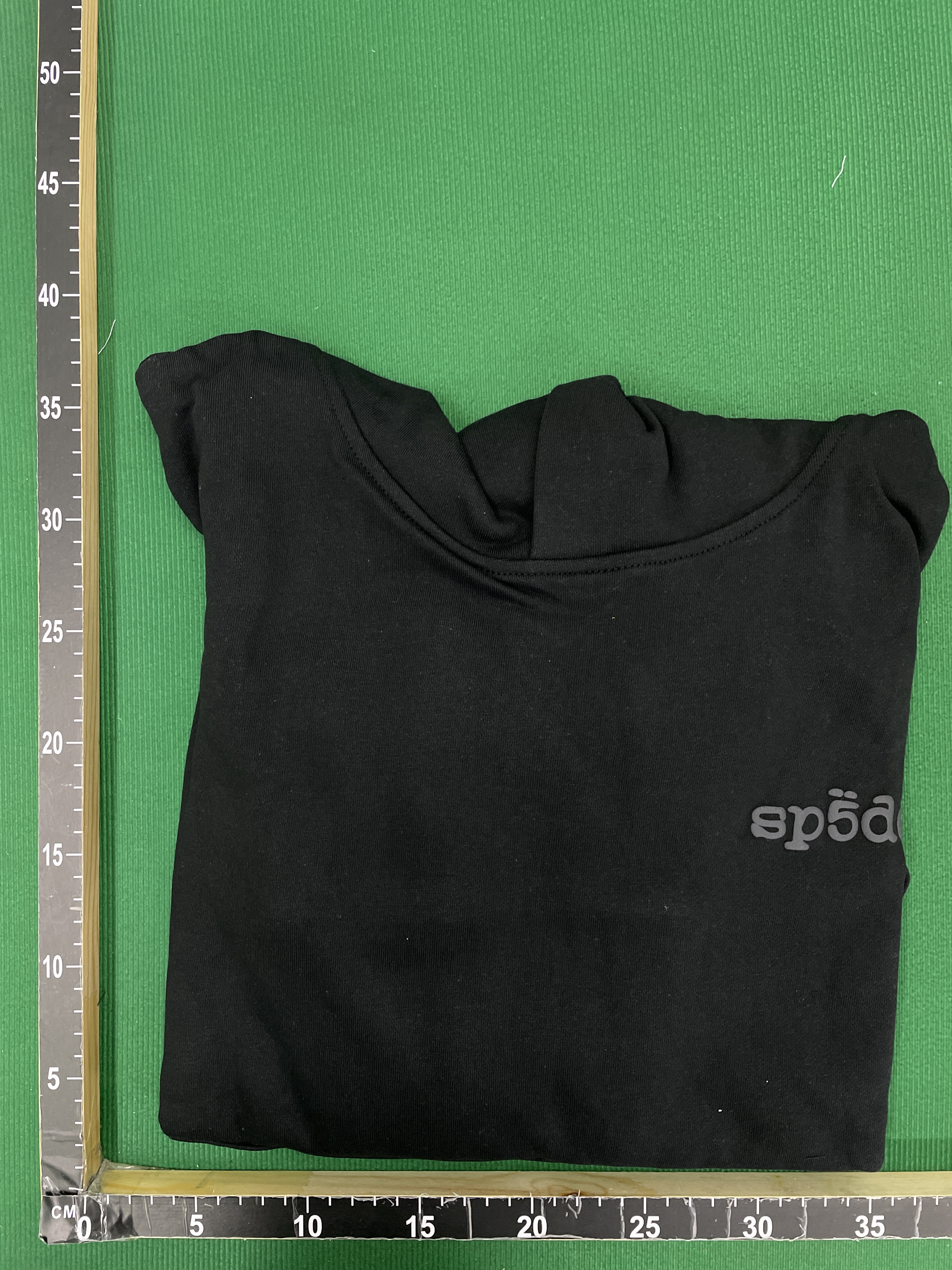 Hoodie — QC-Foto 1 von 5