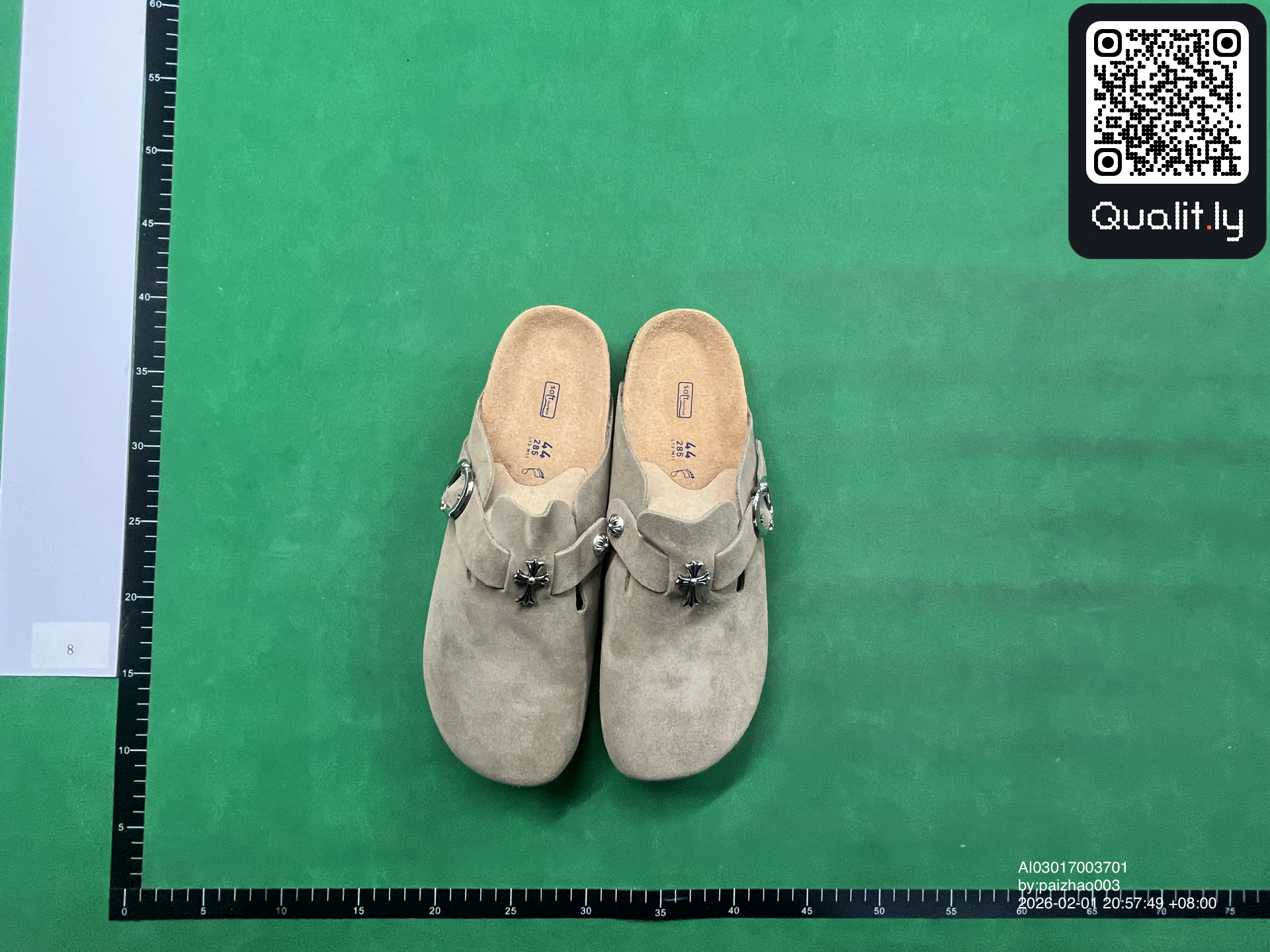 Slides QC photo 1 of 5