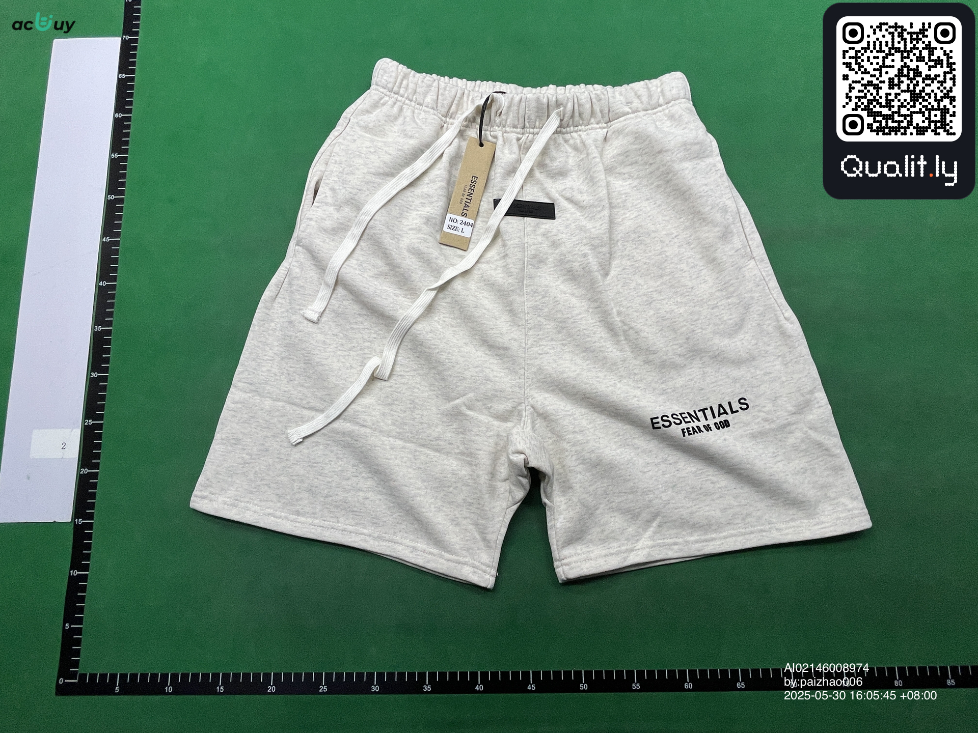 Shorts QC photo 3 of 54