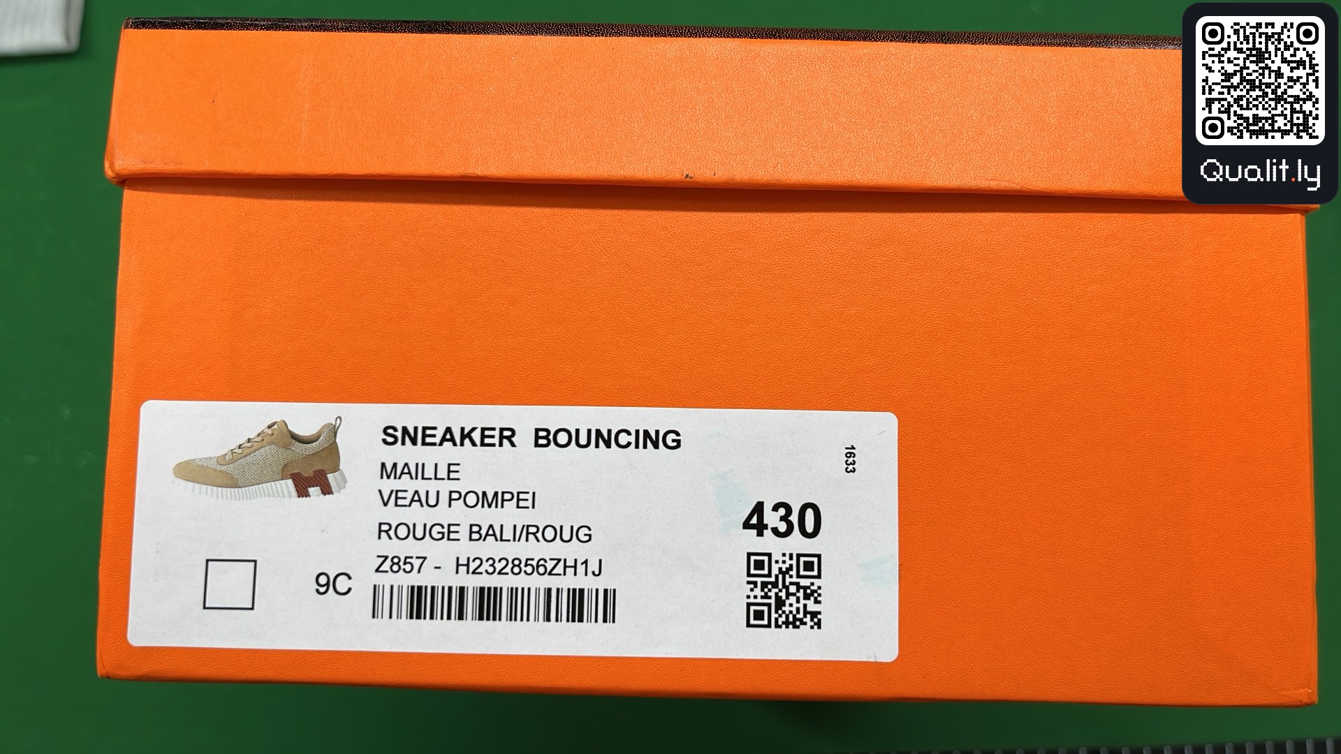 Sneakers QC photo 2 of 6