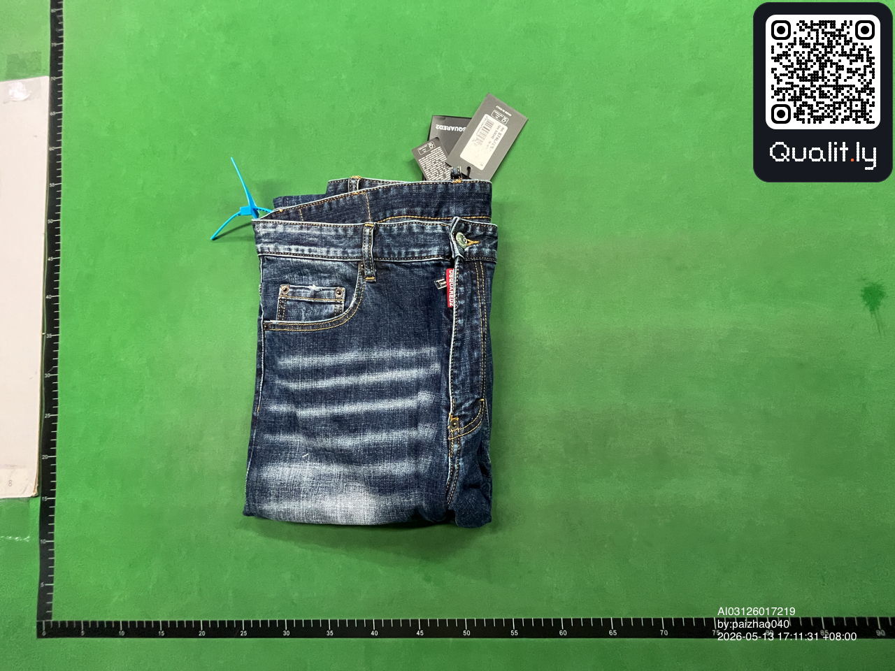Jeans QC photo 1 of 4