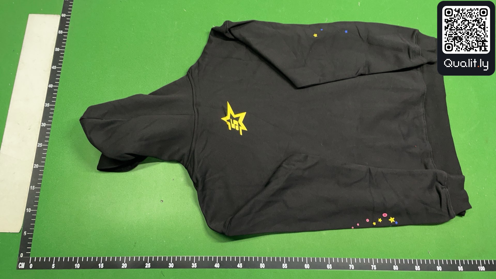 Hoodie — QC-foto 3 av 255